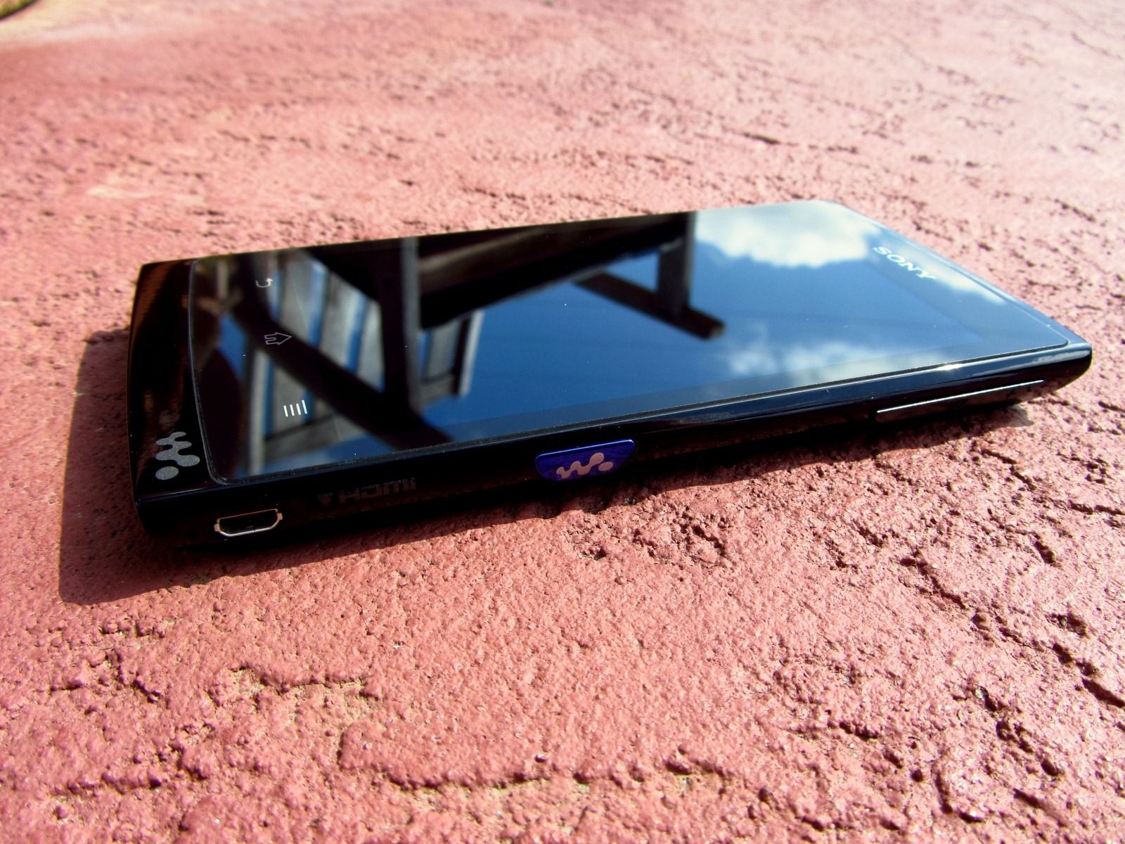 Sony Walkman Z Review: A Few Great Ideas Wrapped In A Flawed And ...
