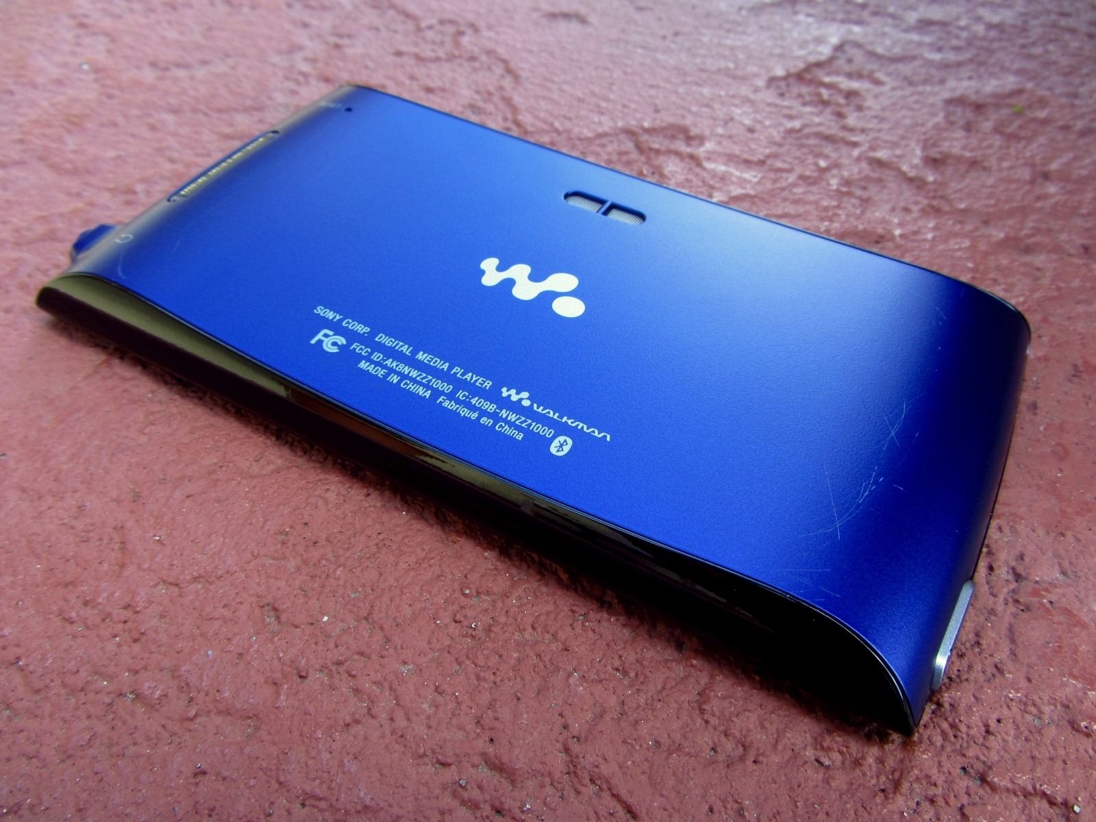 Sony Walkman Z Review: A Few Great Ideas Wrapped In A Flawed And ...