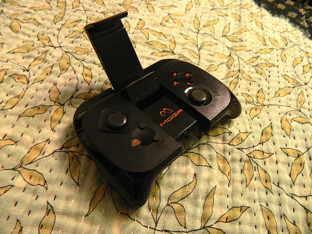 MOGA Controller Review: This Is How You Build An Android Controller ...