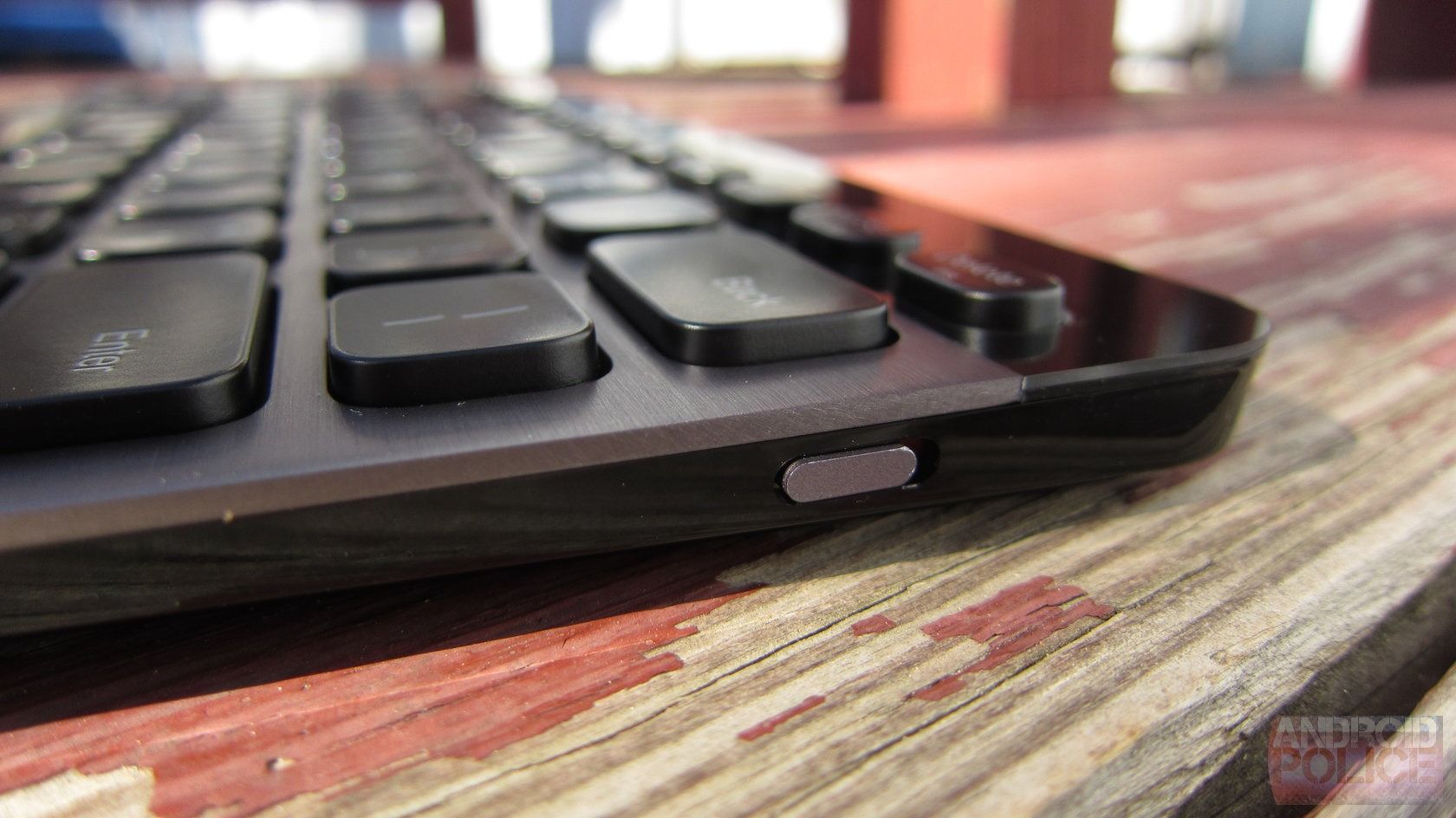 Logitech Bluetooth Illuminated Keyboard K810 Review: Yes, You Want One