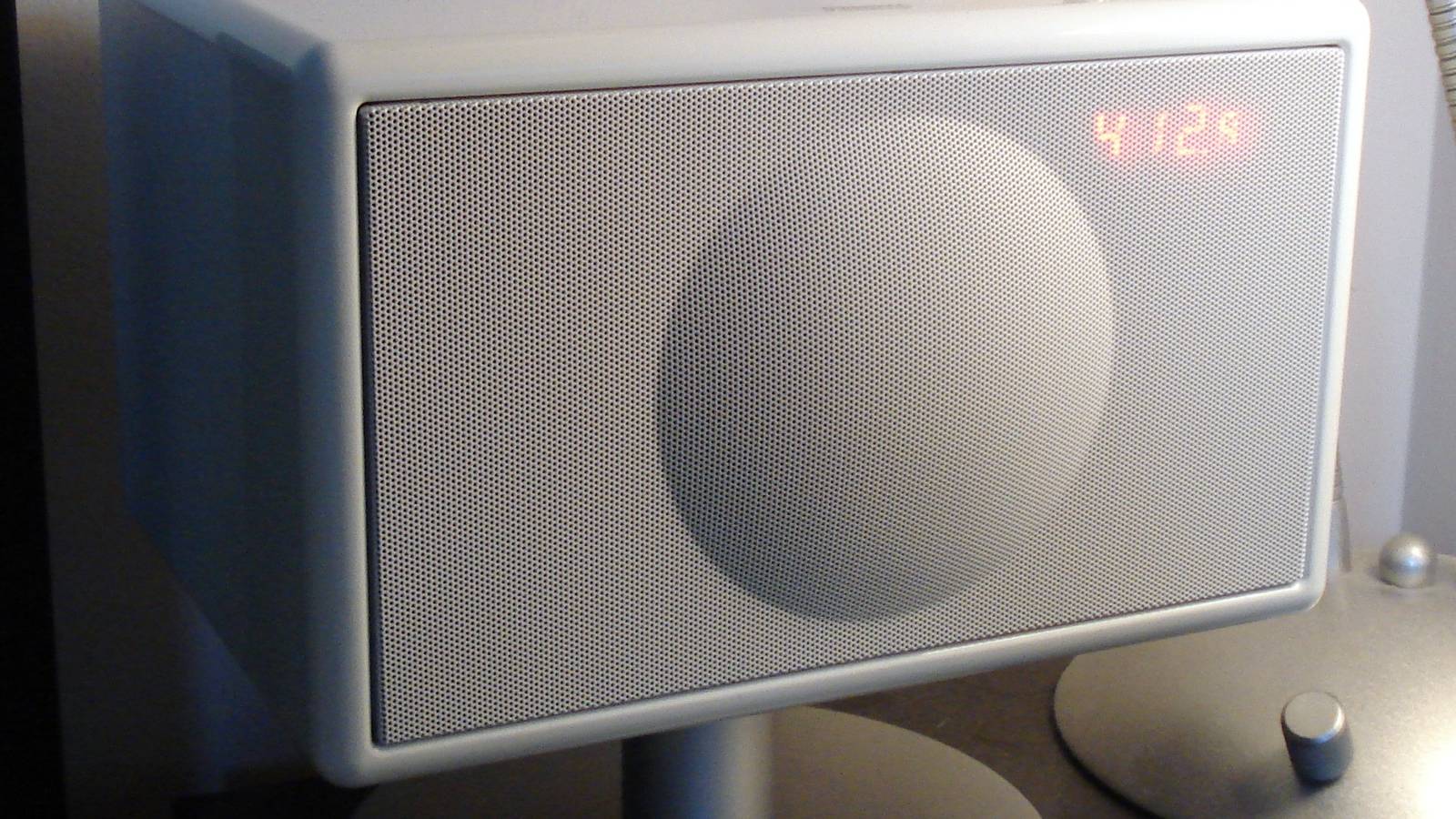 Geneva Model S Wireless Review: This Bluetooth Speaker Is Chic 