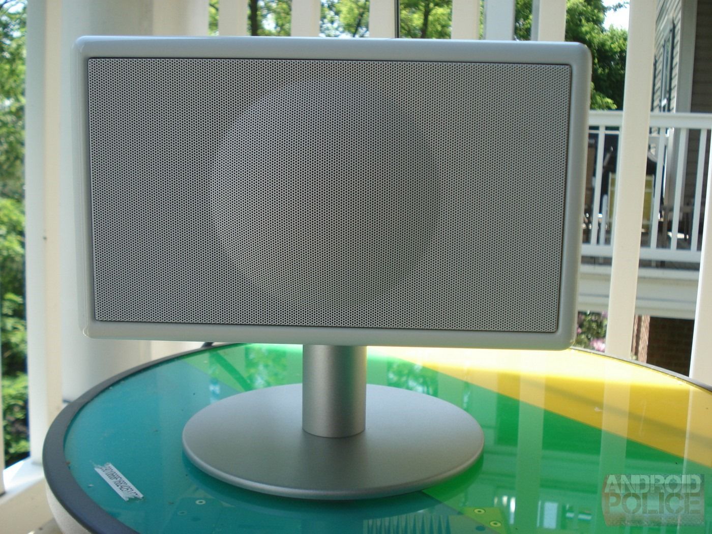 GENEVA スピーカー ホワイト　Sound System Model S Geneva Model S Wireless Speaker - ecoustics.com