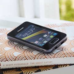 Panasonic Launches A New Cordless Phone That Looks Like A Smartphone ...