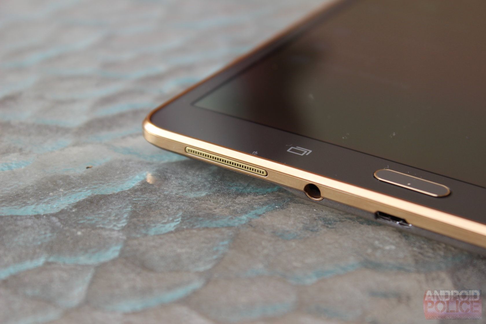 Samsung Galaxy Tab S (8.4 And 10.5) Review: The Best Tablets You