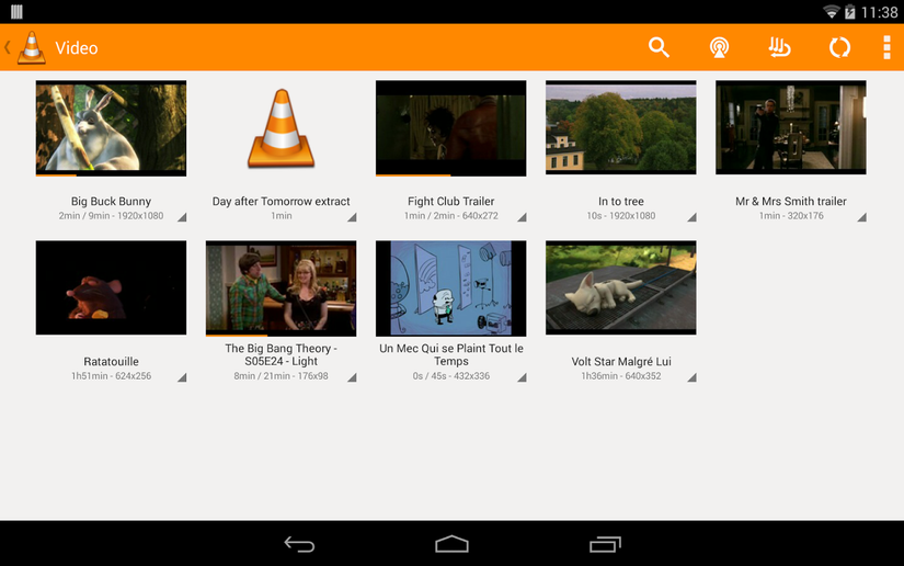 Uma seleção de vídeos visíveis no VLC para Android.