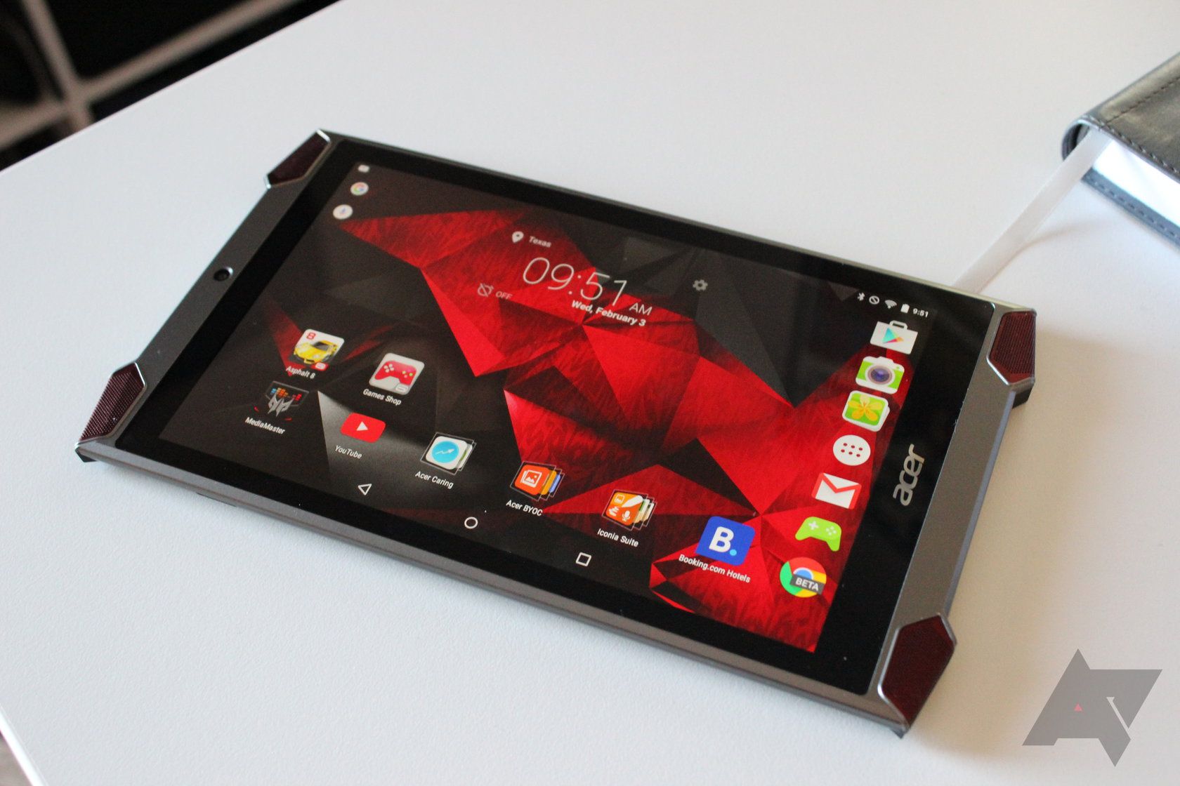 Acer Predator 8 Gaming Tablet Review: It's Everything That Nobody