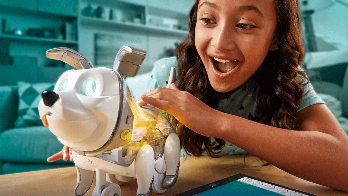 Hasbro's companion app for the FurReal Maker Proto Max robot dog