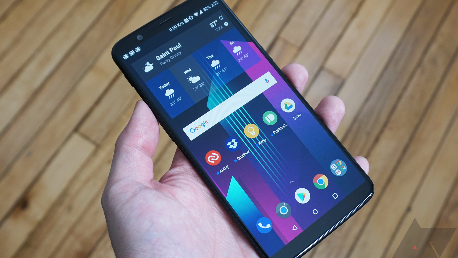 OnePlus 5T breaks company's launch day sales record in just six hours