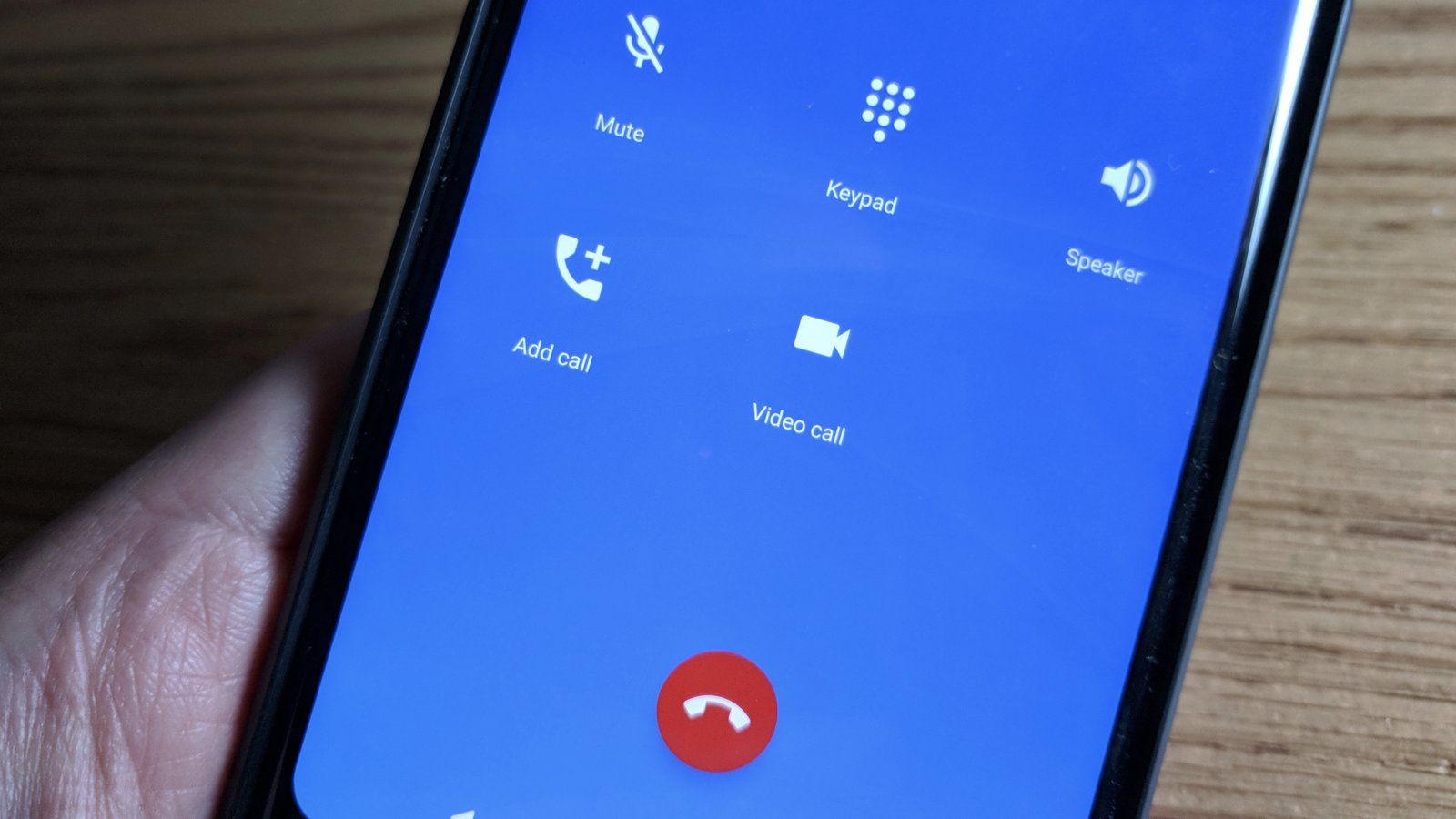 Google finally enables button to instantly start Duo video calls from ...