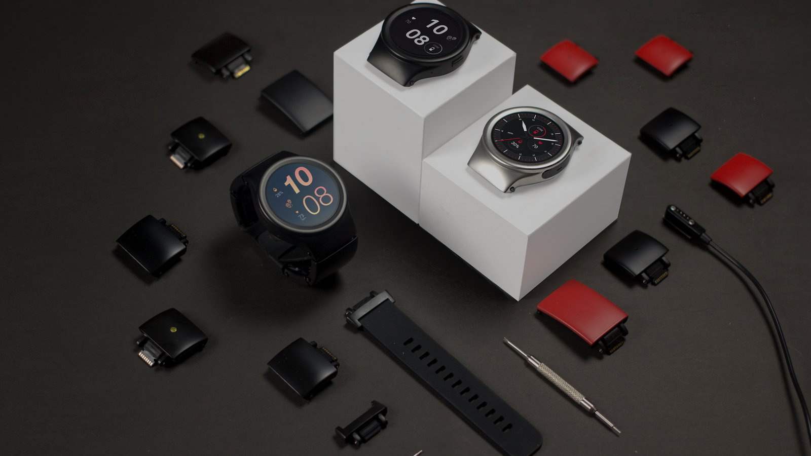 Blocks modular smartwatch has started shipping to backers after ...