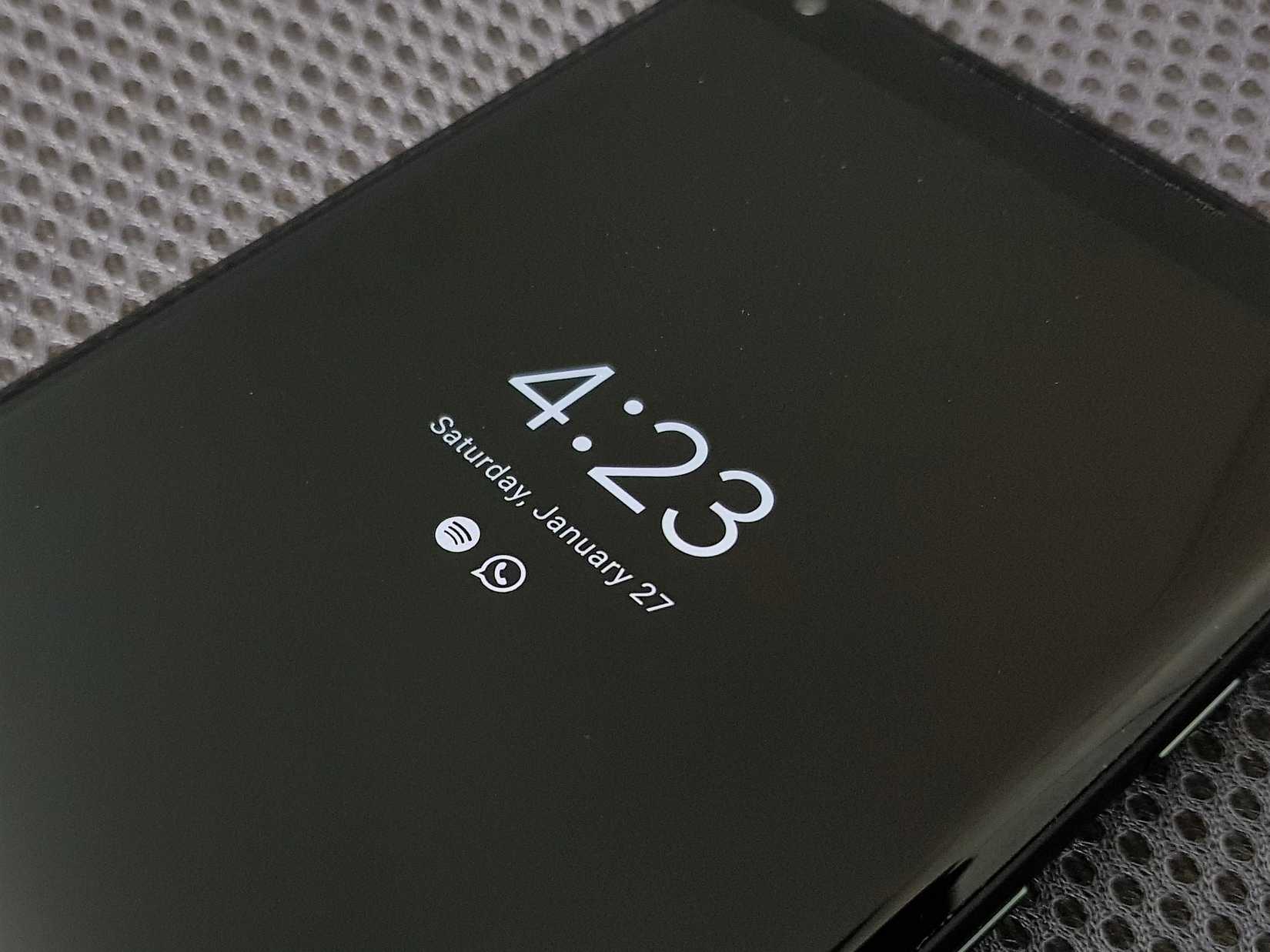 Telefono Google Pixel con display sempre attivo