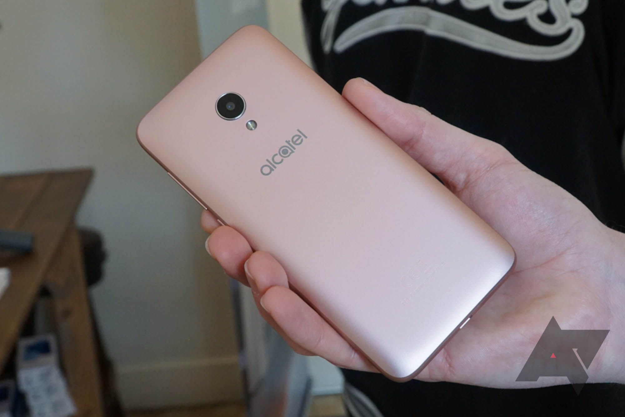 Alcatel reveals the world's first Android Go phone