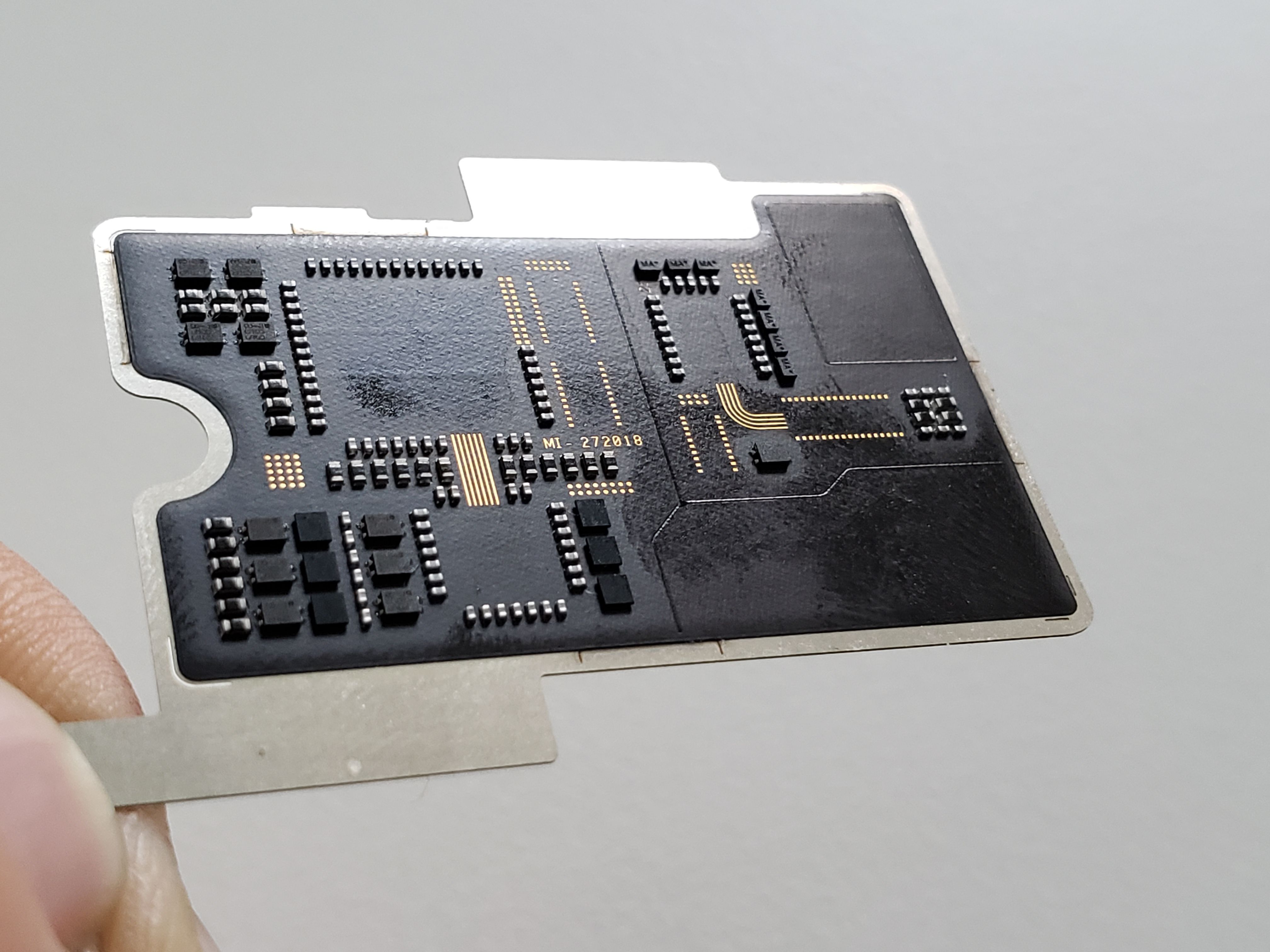 mi♡ Up-close look at Xiaomi Mi 8 Explorer Edition 'mainboard' confirms