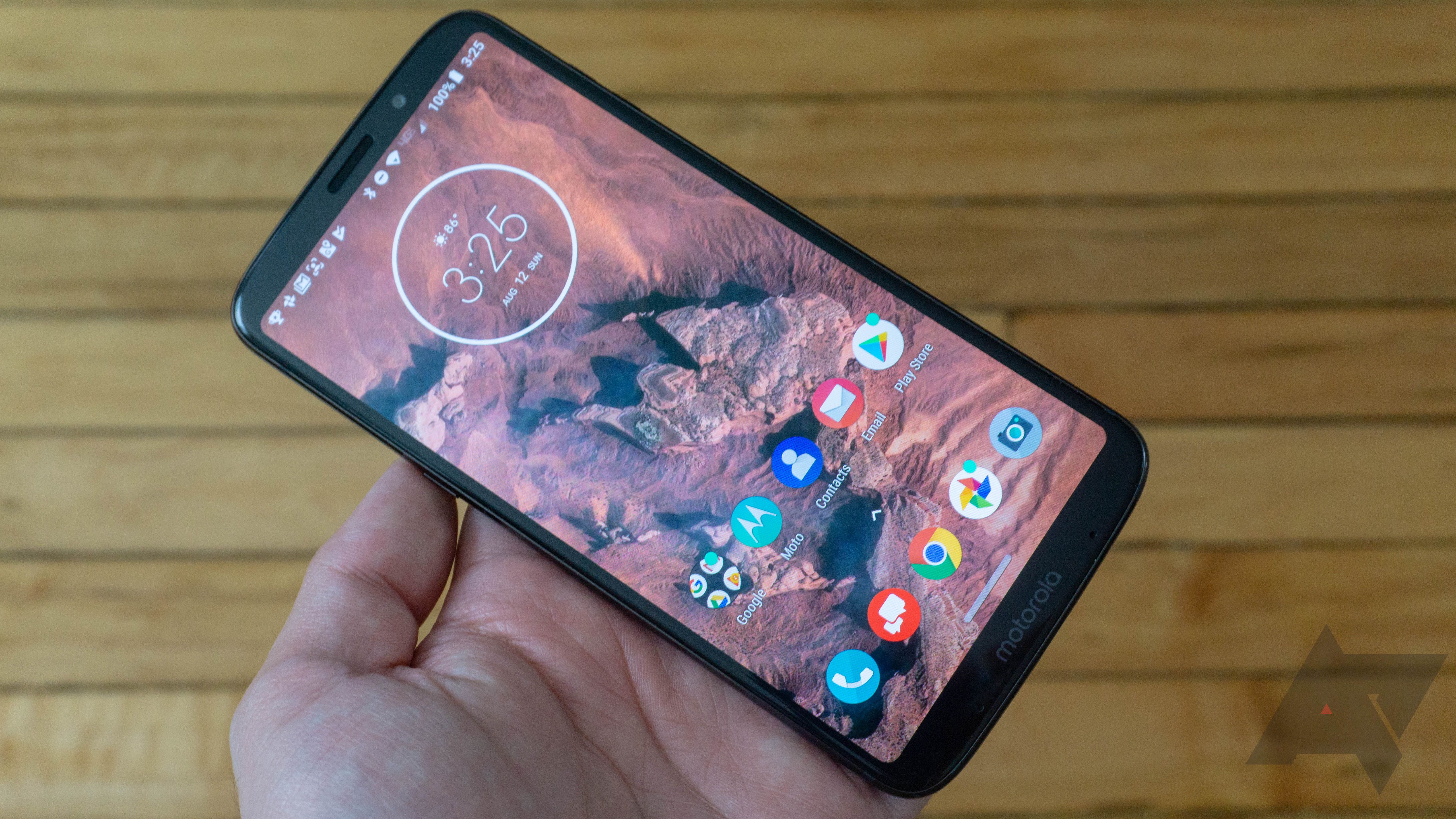 Moto Z3 review: An okay 2017 flagship phone in 2018