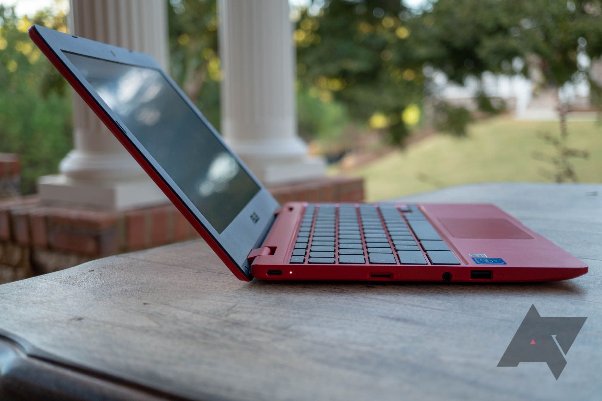 ASUS Chromebook 12 C223NA review: A step backwards