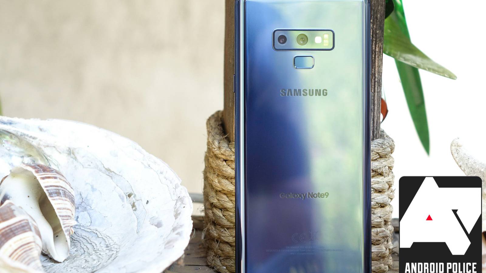Pick up an unlocked Samsung Galaxy Note9 with a US warranty for $715 ...