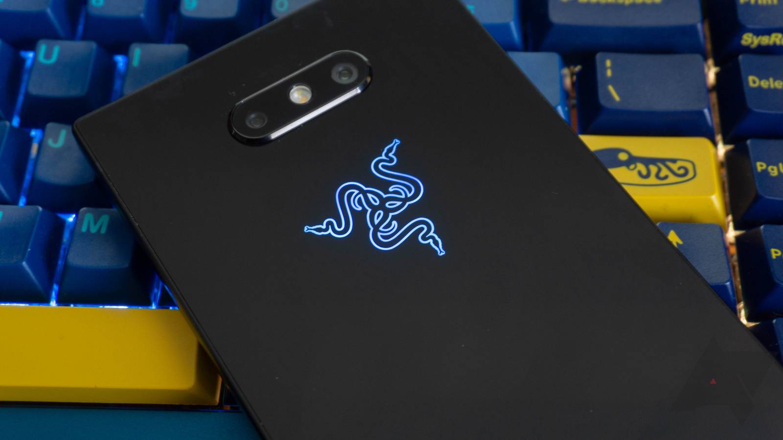[Update: Deal's back, available to all] Razer Phone 2 discounted down ...