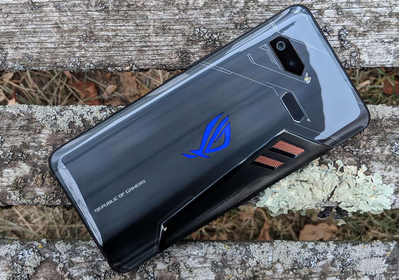 rog-bench.png?w=1600&h=1200&