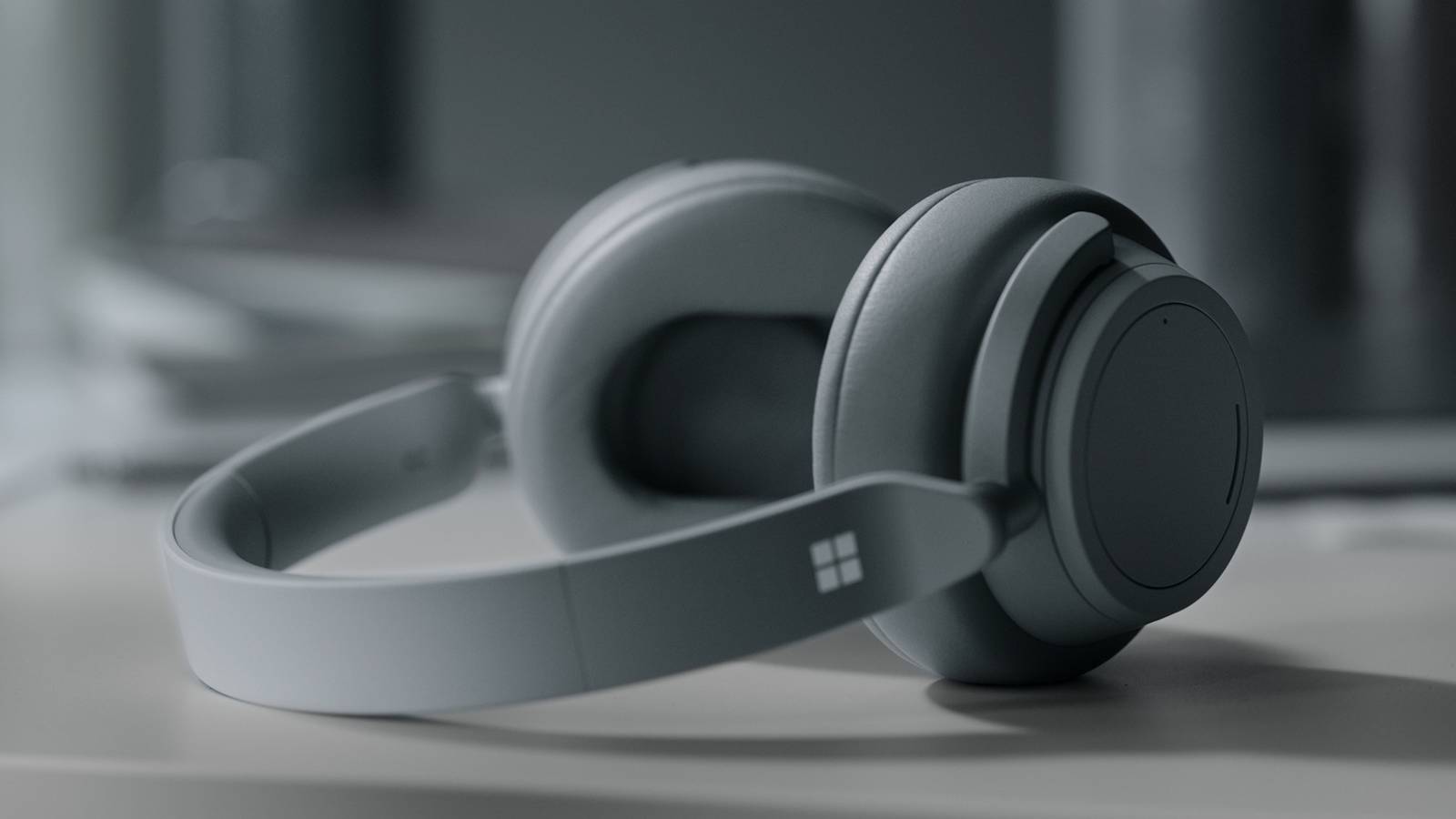 Microsoft dévoile un casque Surface Headphones 2+ et d'autres accessoires
