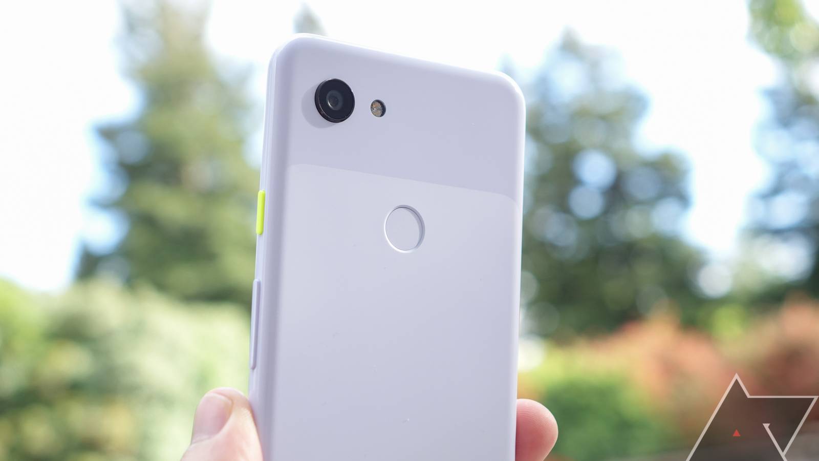 The Pixel 3a is on so many carriers and there are so many deals