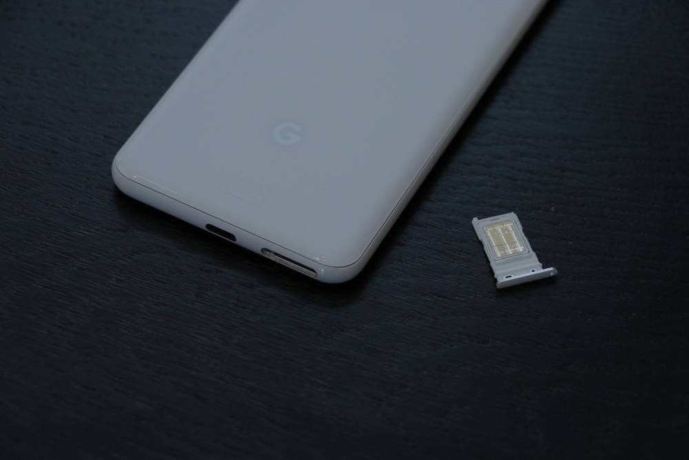 Android Q Beta 3 bug could disable your SIM card, but there is a fix