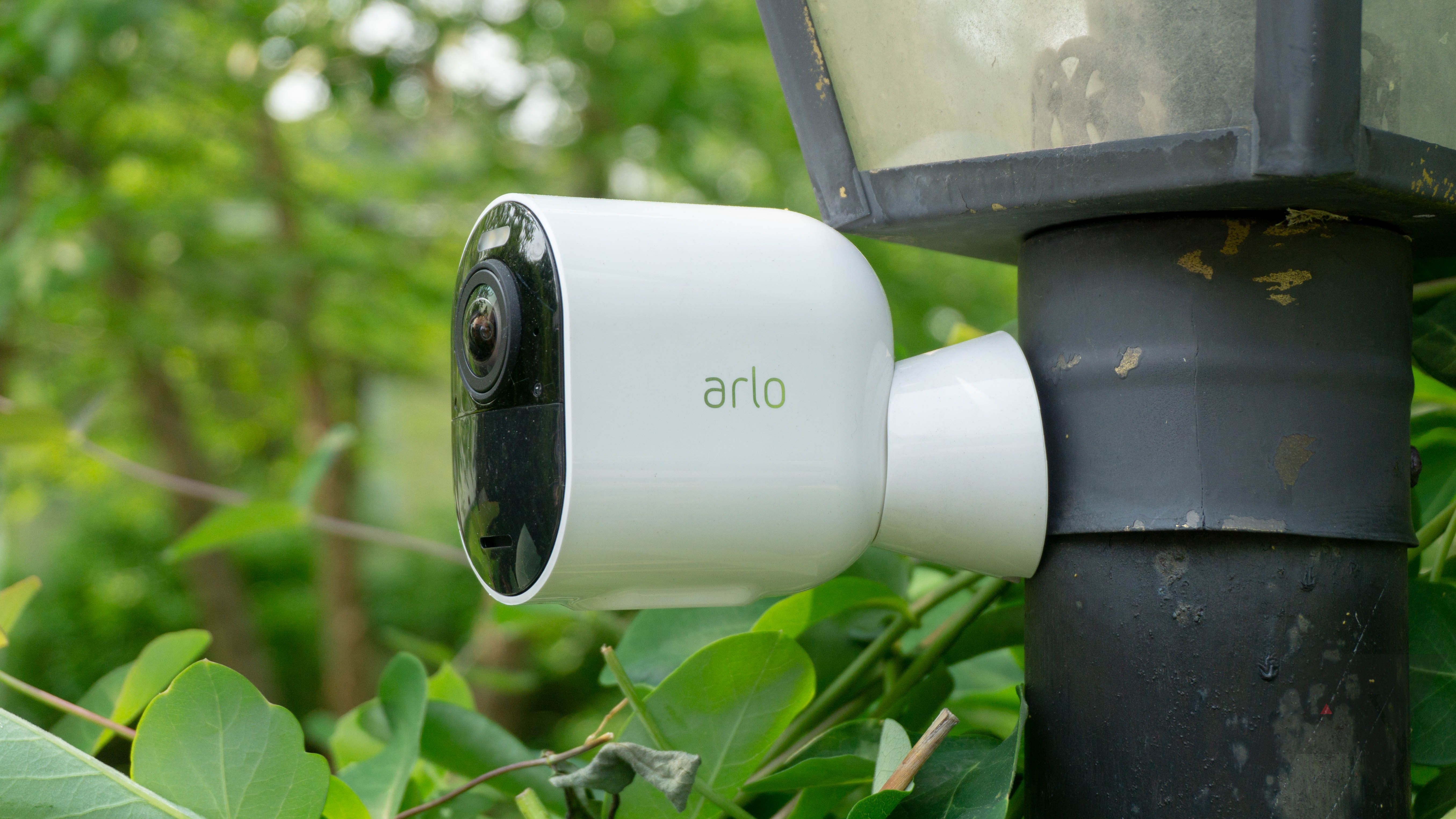 Arlo-Ultra-1.jpg?w=1600&h=1200