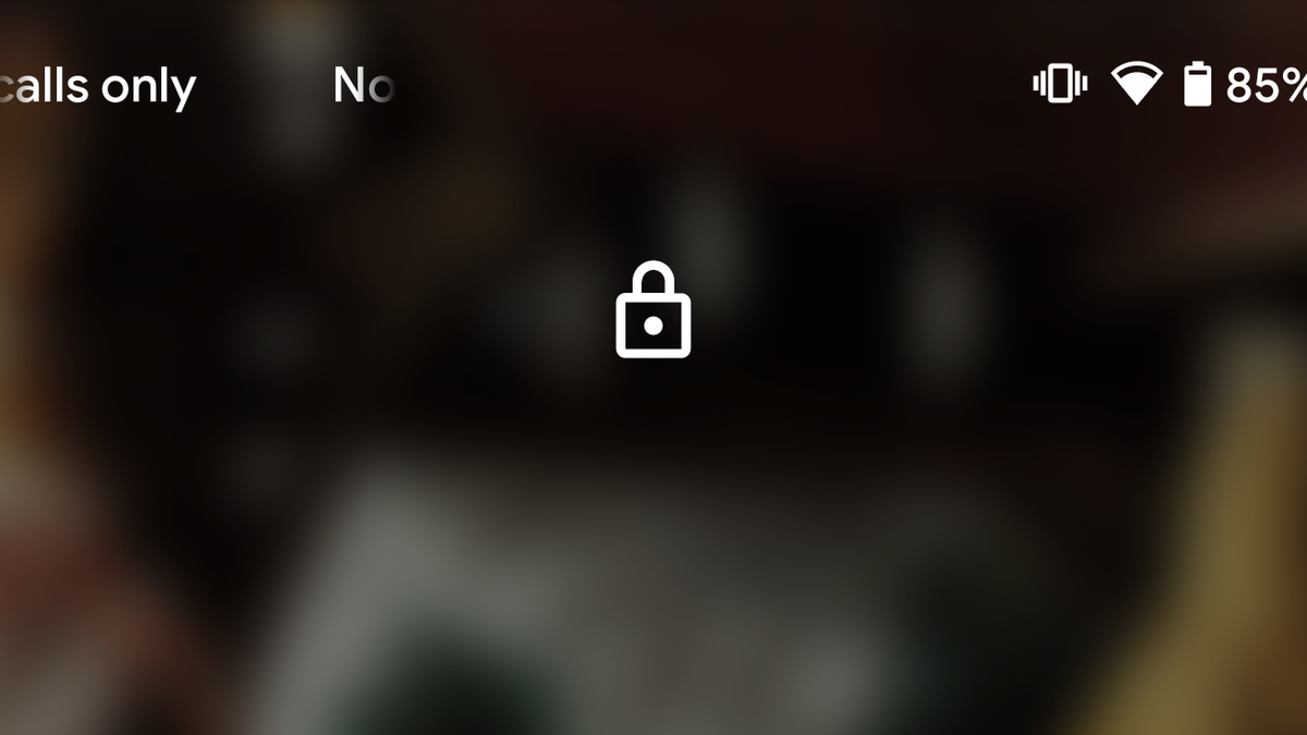 Android Q Beta 4 moves the lock icon on the lockscreen to the top