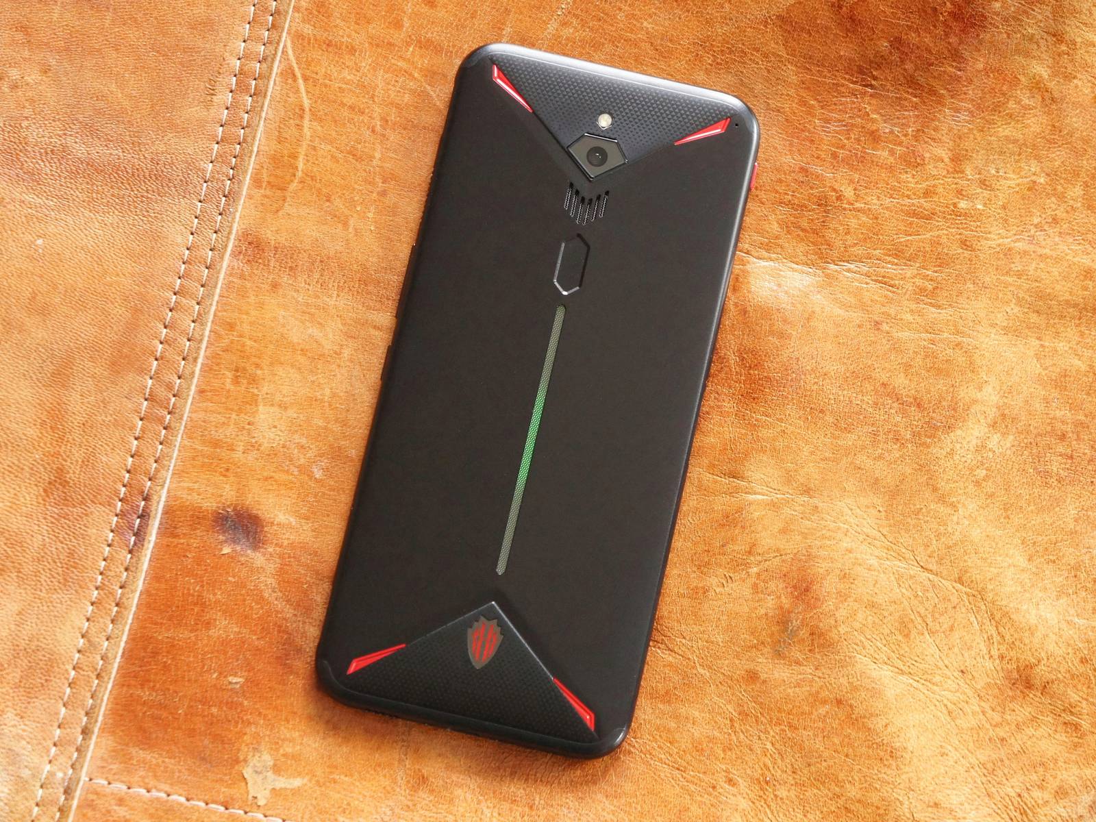 DSC08188-01.jpeg?w=1600&h=1200