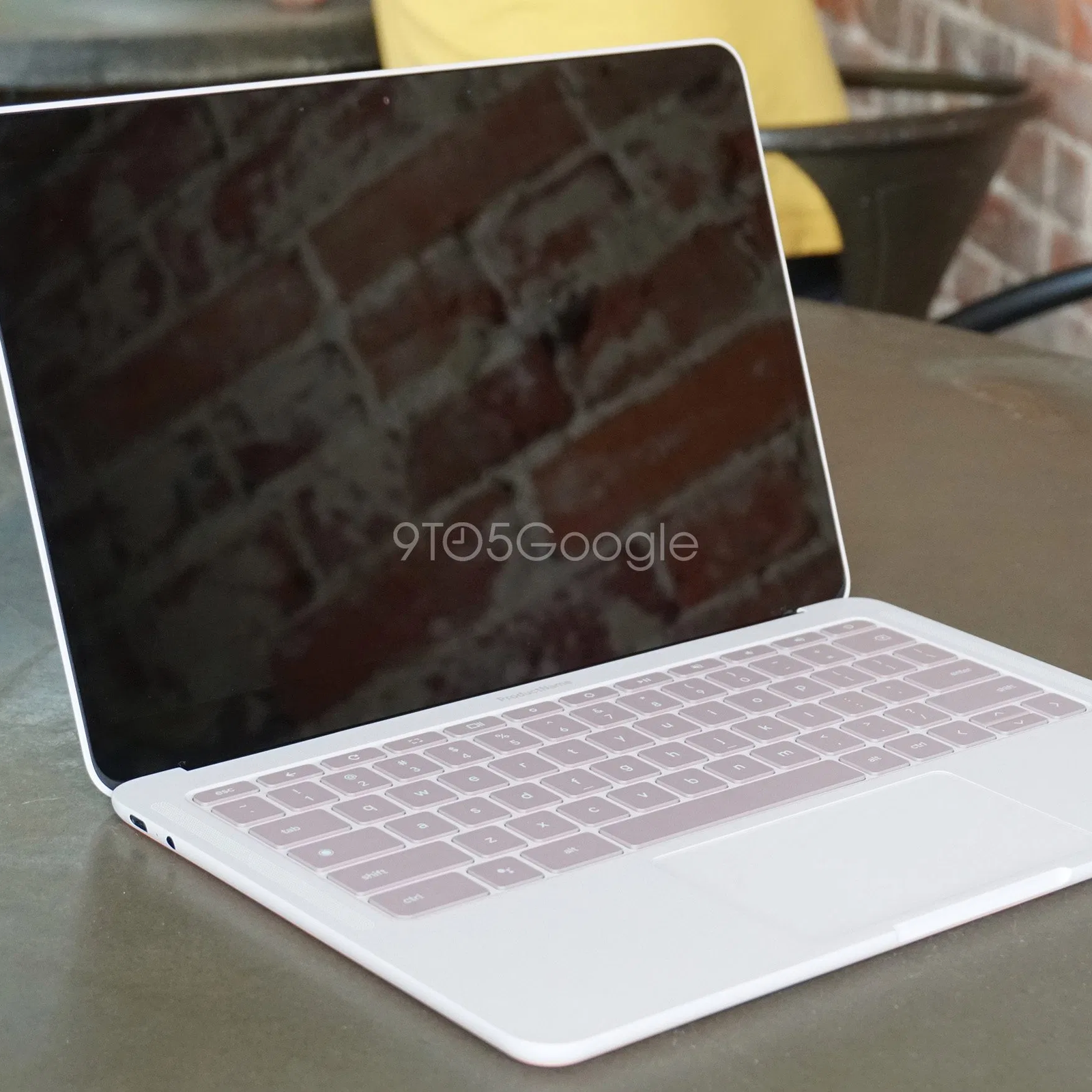 google-pixelbook-go-hero.png?w
