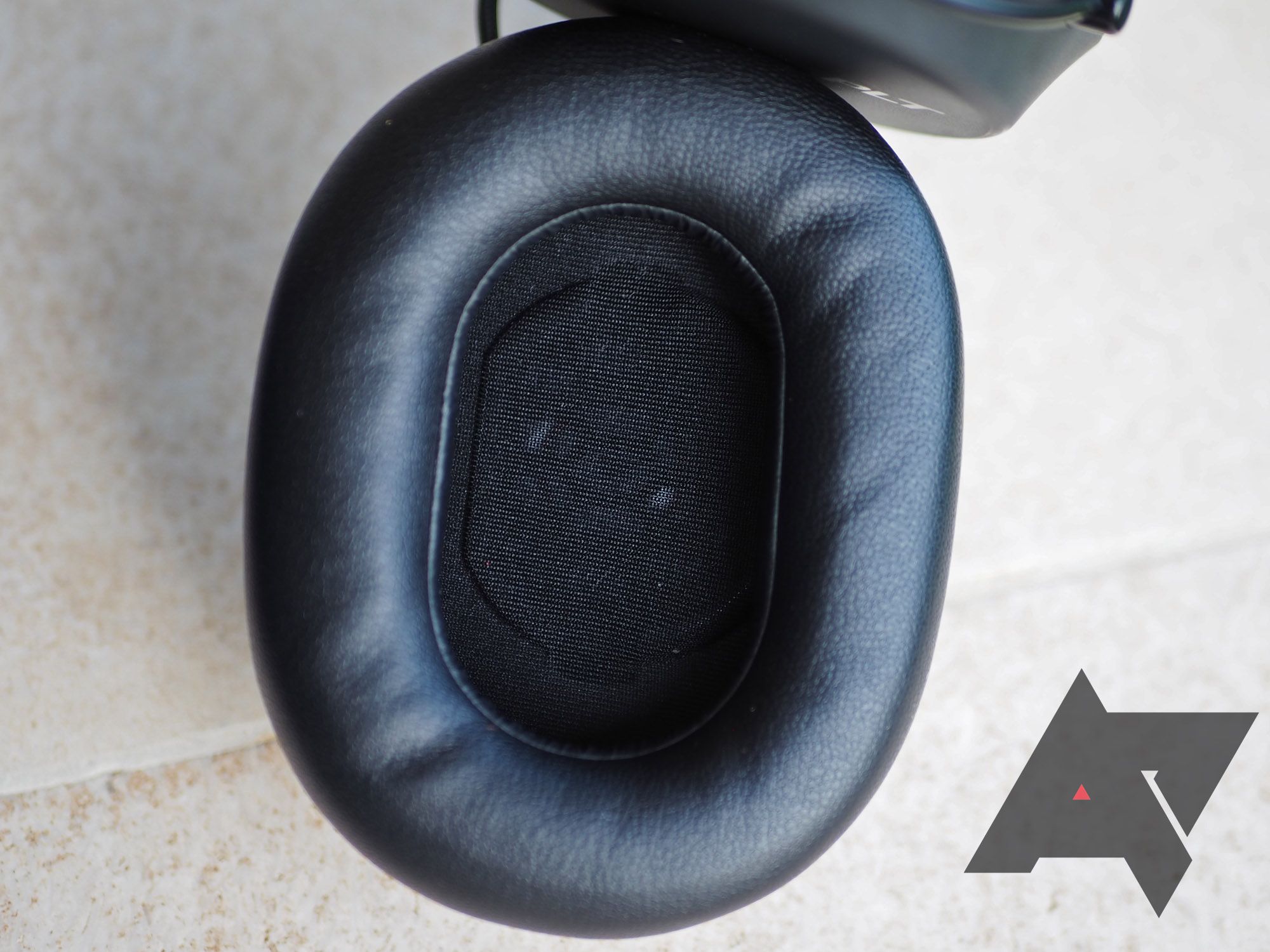 plantronics (poly)　back beat fit 6100 Plantronics BackBeat Fit 6100 Review | PCMag