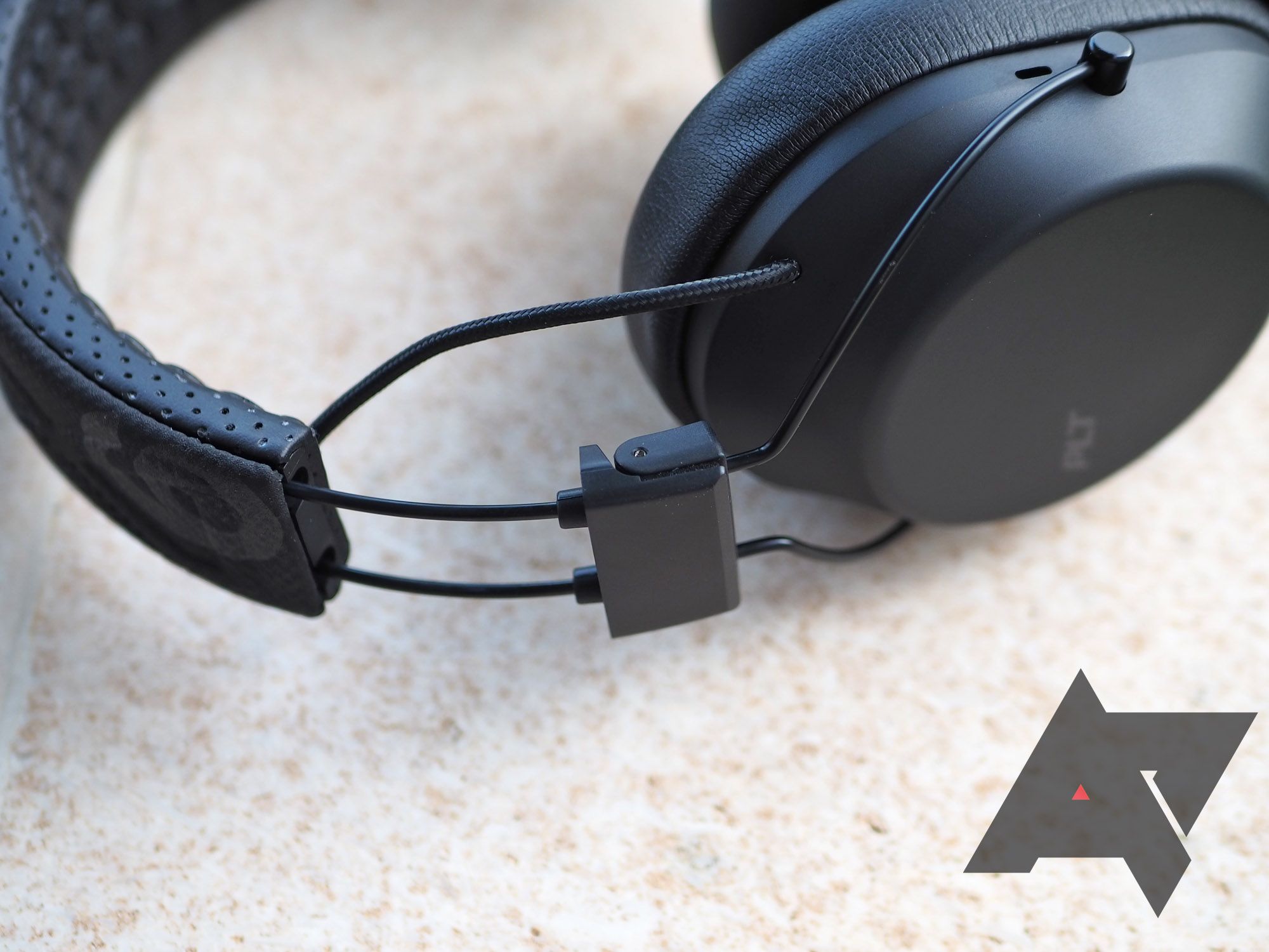 Plantronics BackBeat Fit 6100 review: Good, gym-friendly over-ear