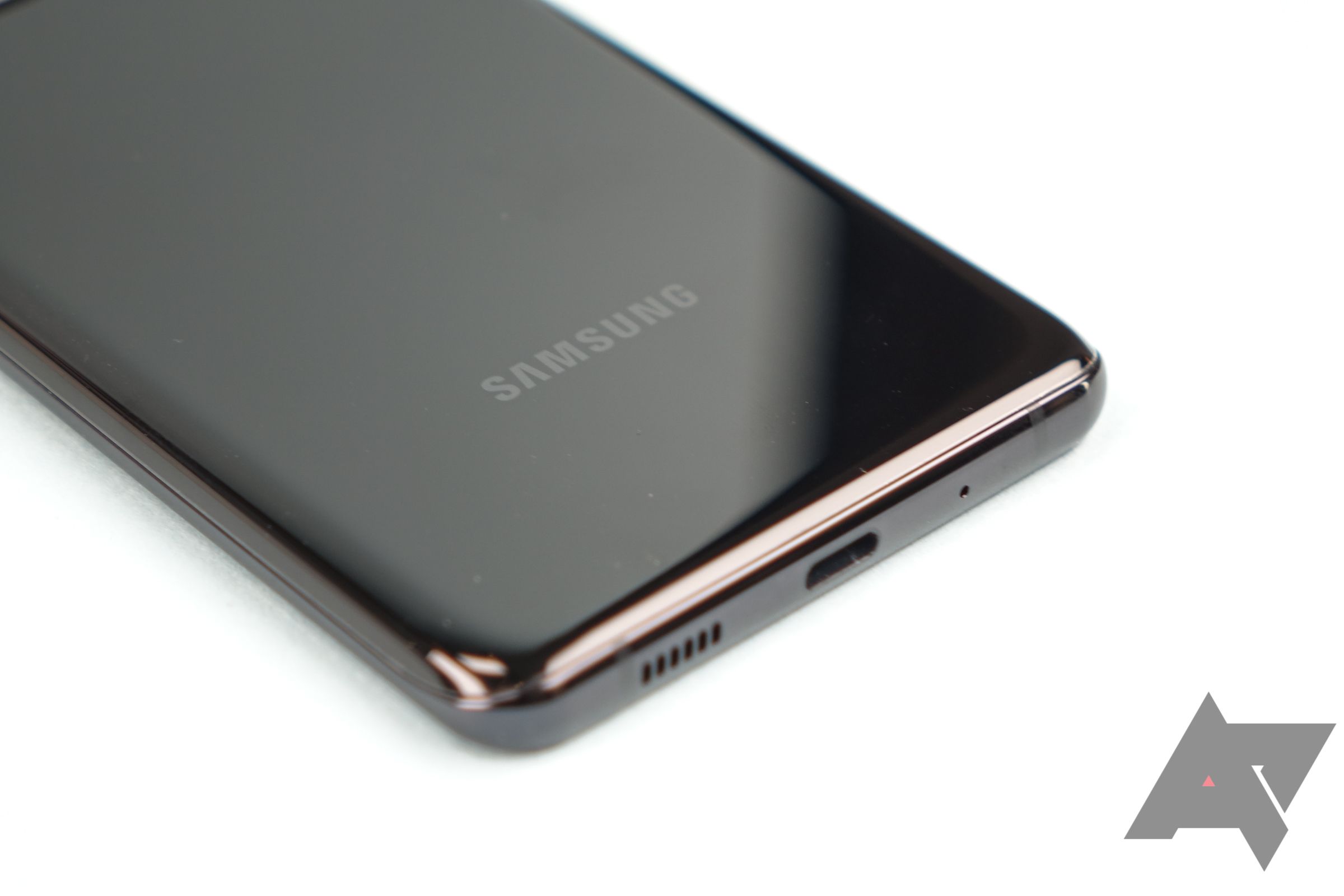 The Galaxy S20 spells the end of the headphone jack for Android