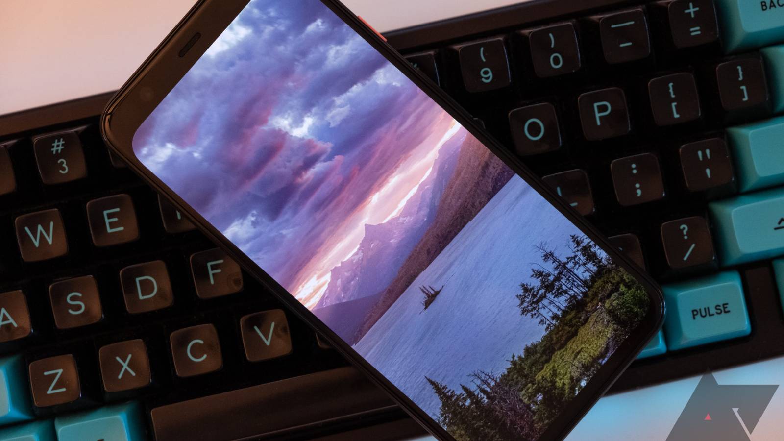 Google thinks it has solved the mystery of the cursed bootlooping wallpaper