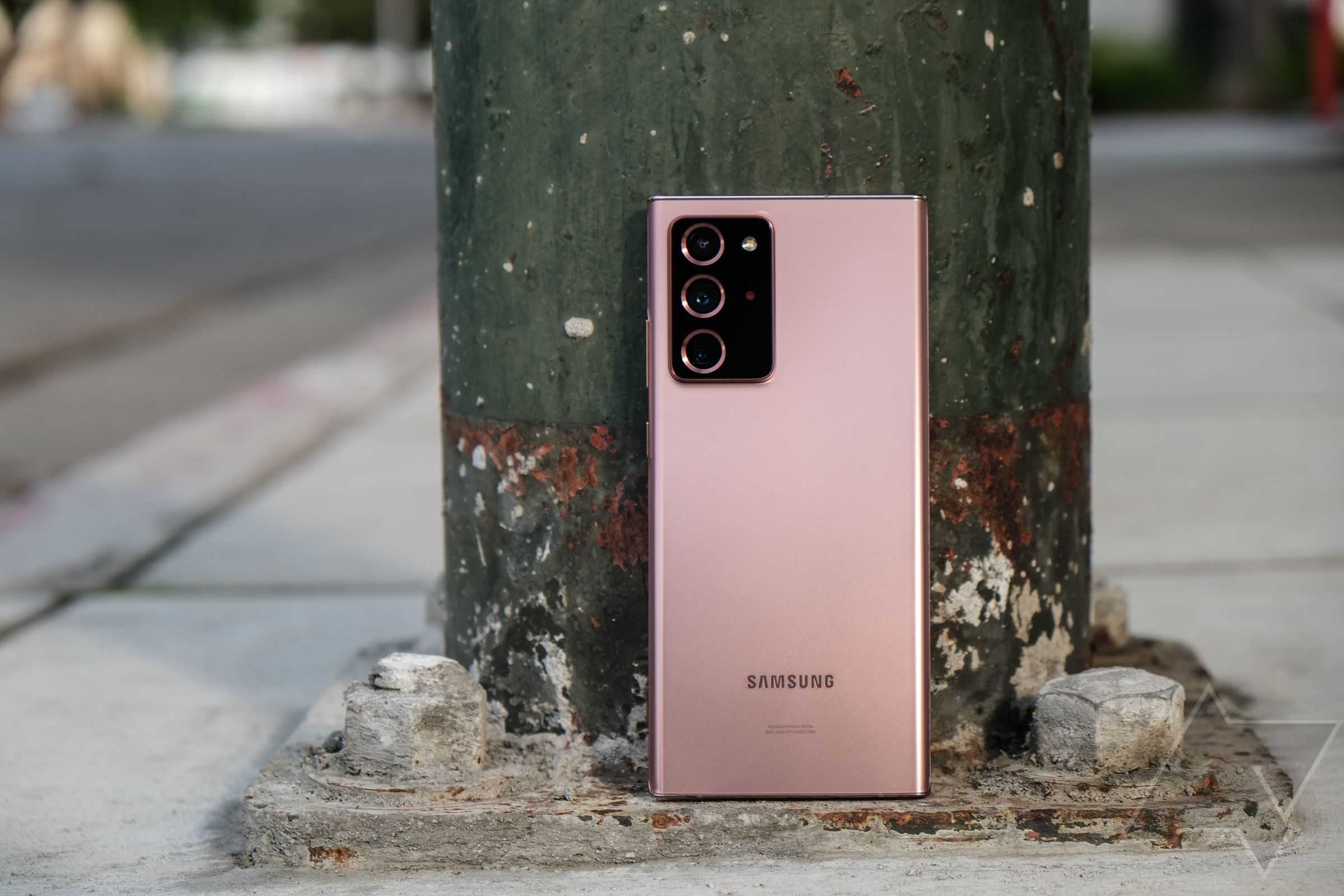 Samsung is shipping the Galaxy Note20 Ultra with two different
