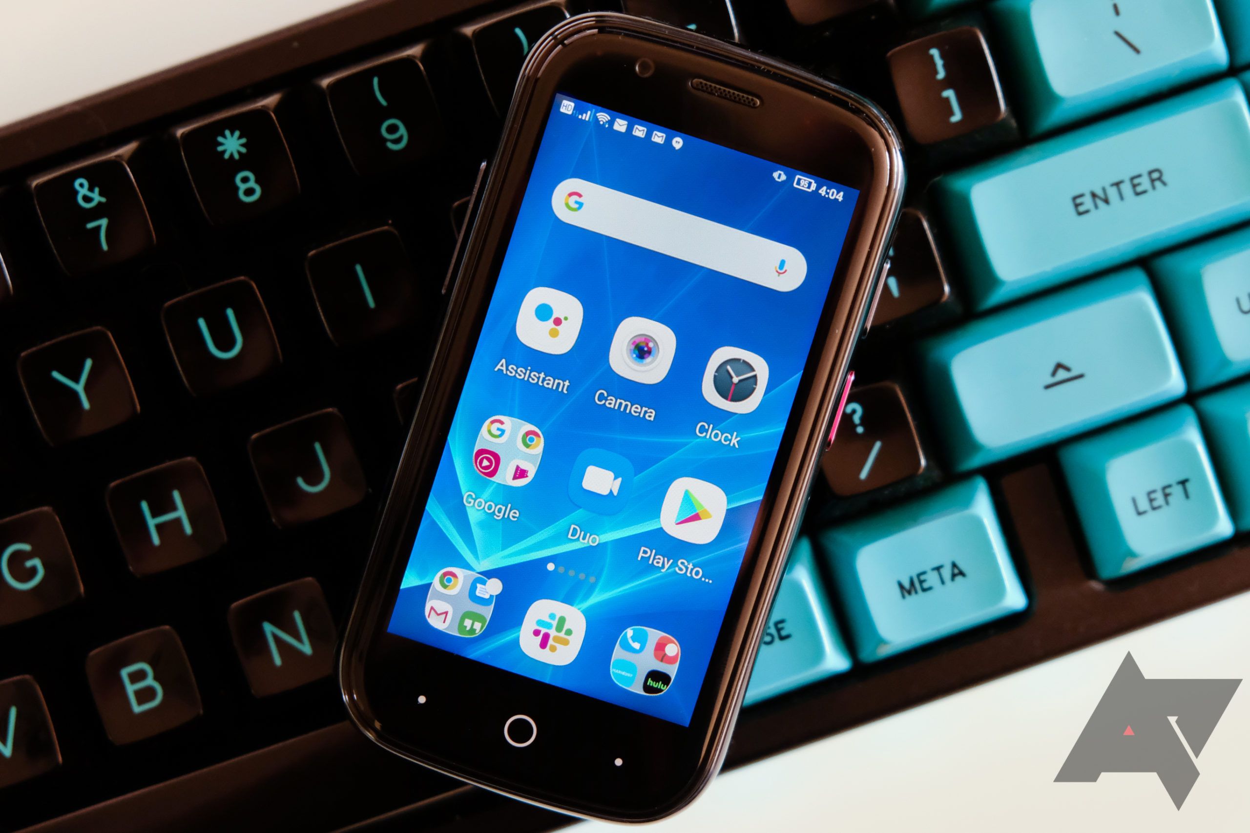 Unihertz Jelly 2 review: Size matters