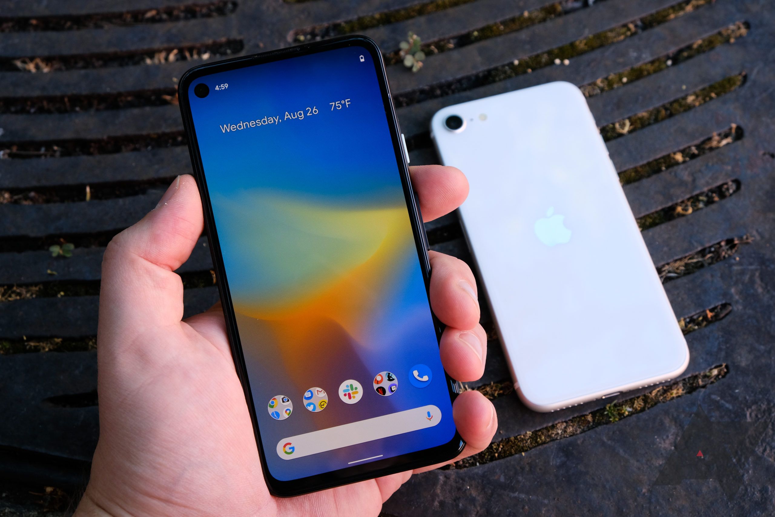 Samsung will give its enterprise-certified smartphones update support ...