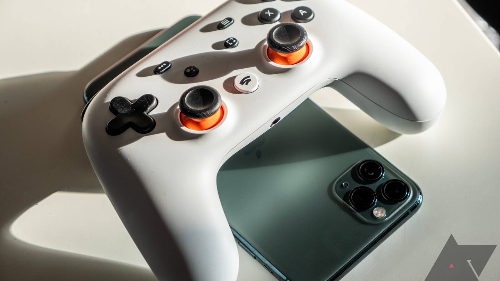 Google Stadia will start testing an iOS version soon