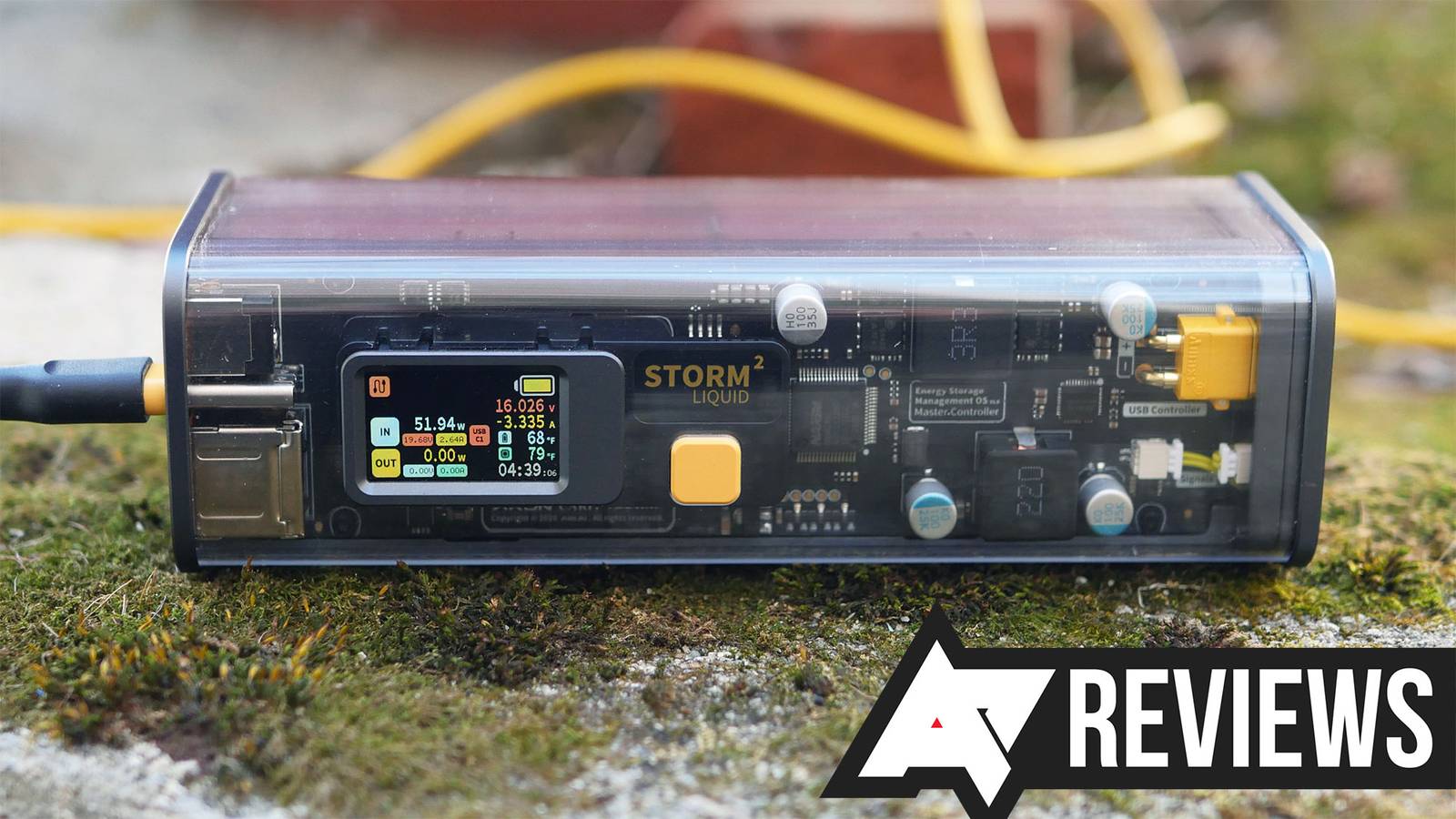 STORM 2 review: The coolest-looking, most data-rich battery around