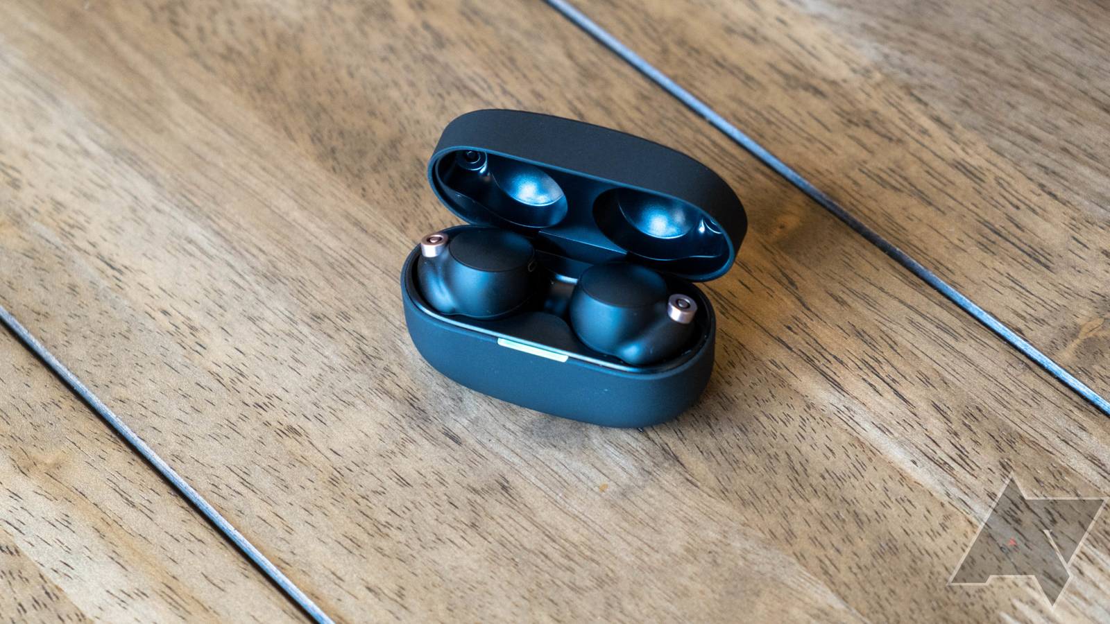 This deal on Sony's WF-1000XM4 earbuds is so good, I'm considering buying a pair