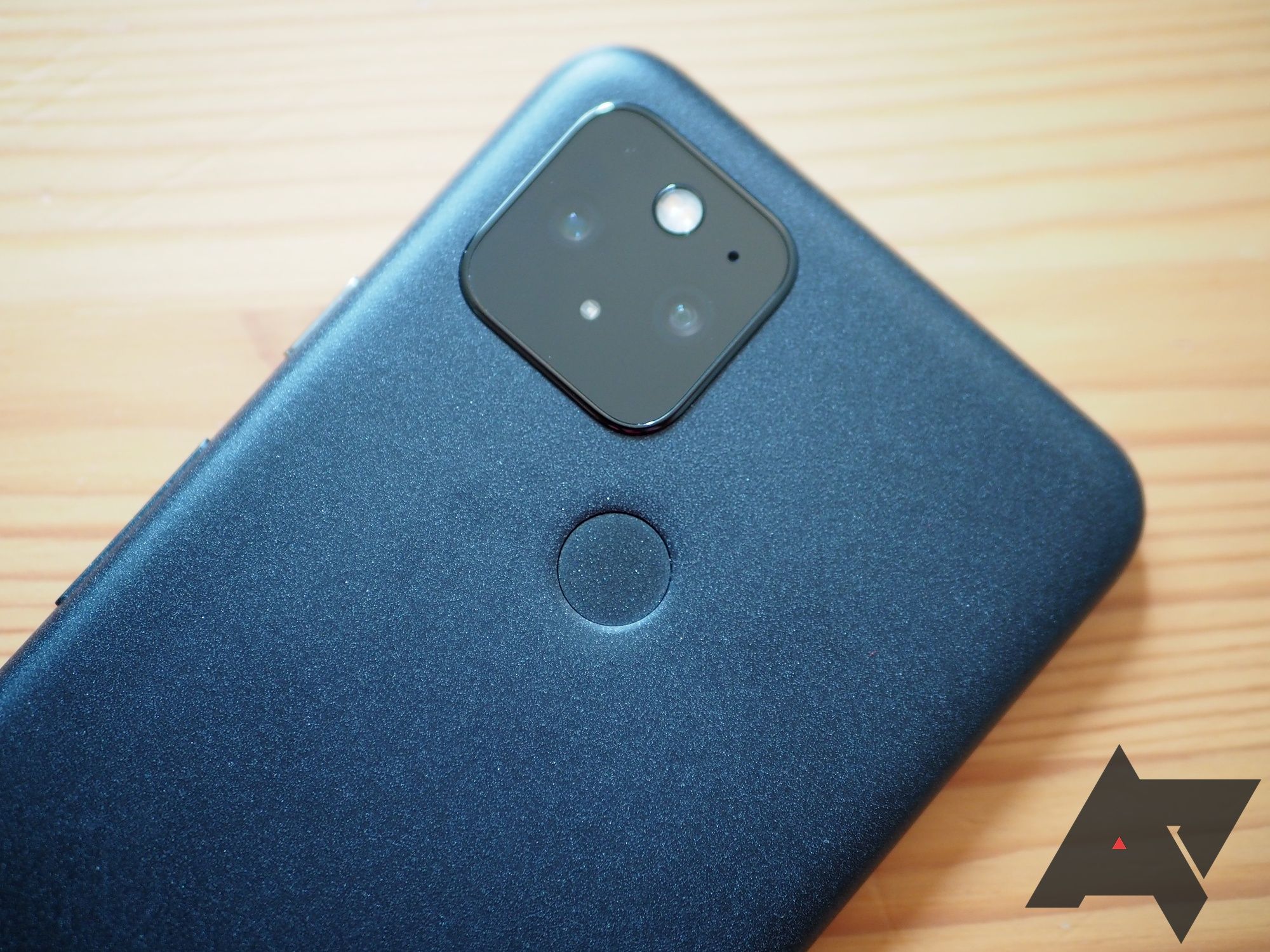 The Pixel 5 makes me wish for a Pixel 6 Mini