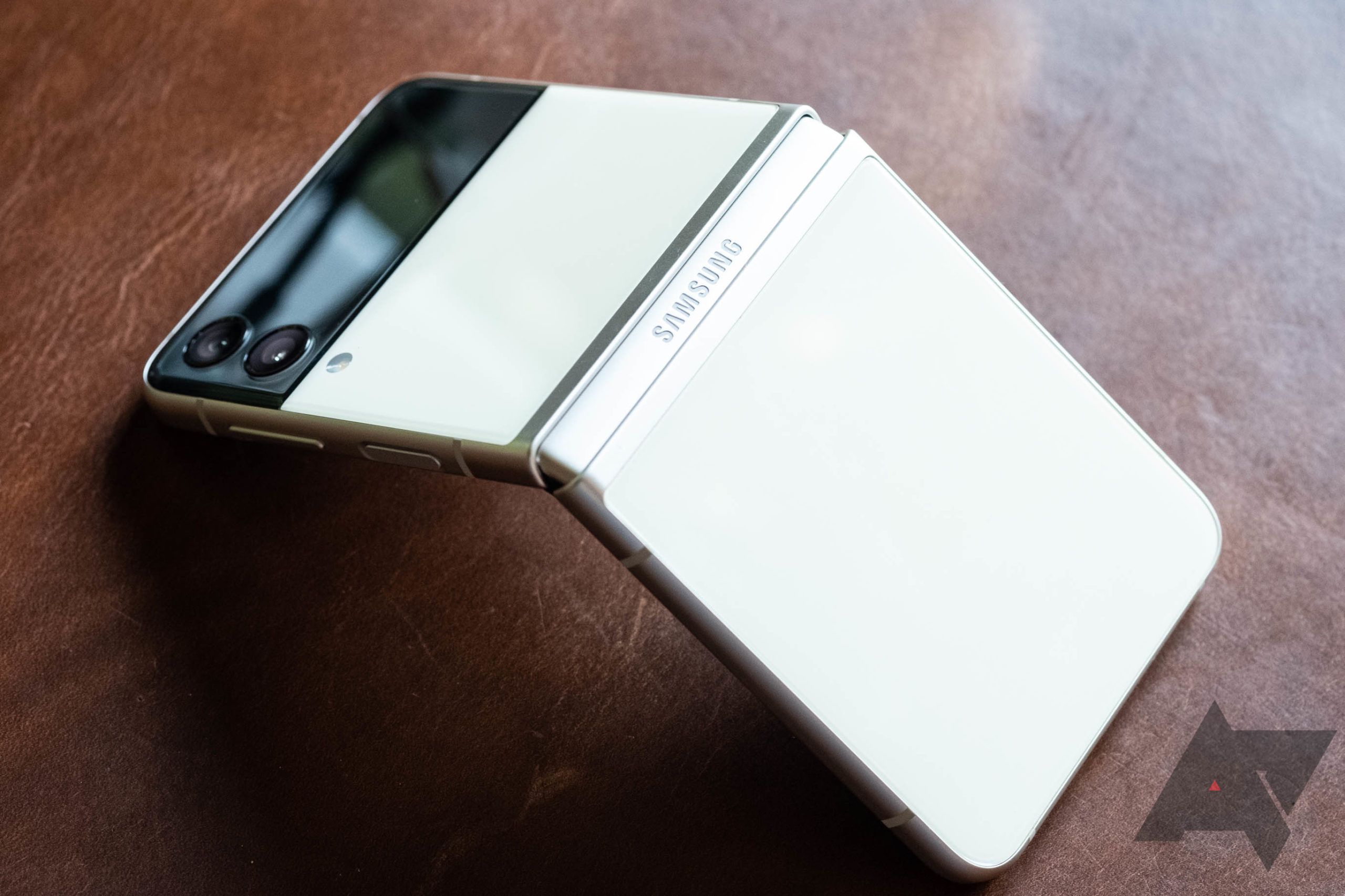 Samsung Galaxy Z Flip3 Bespoke Edition brings back the magic of