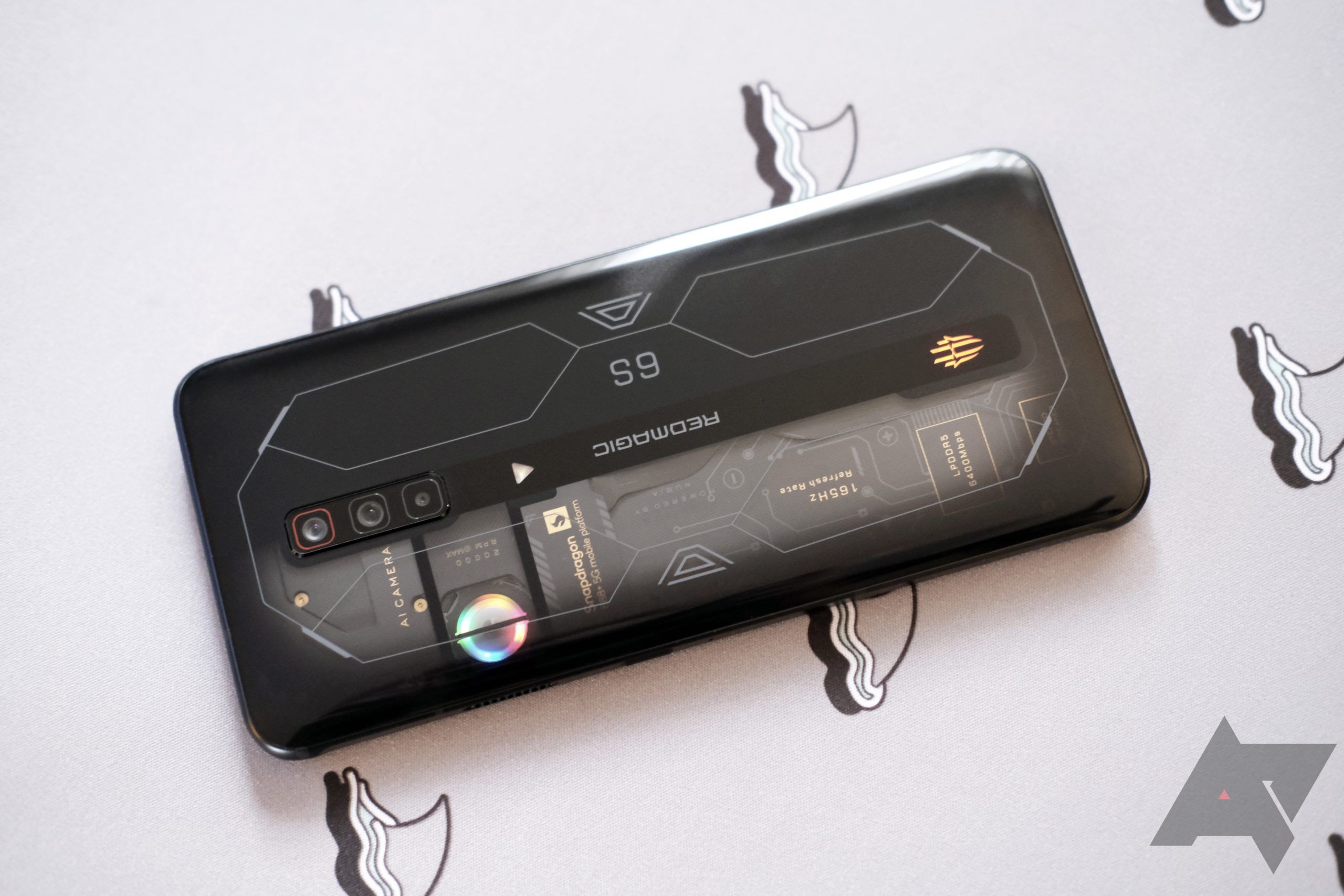 REDMAGIC 6S Pro 256GB ghost　日本版　未開封 ロマンスを感じるスケルトンデザイン】ゲーミングスマホ「REDMAGIC 6S