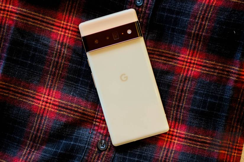 The 'best' Pixel experience now only comes in one size