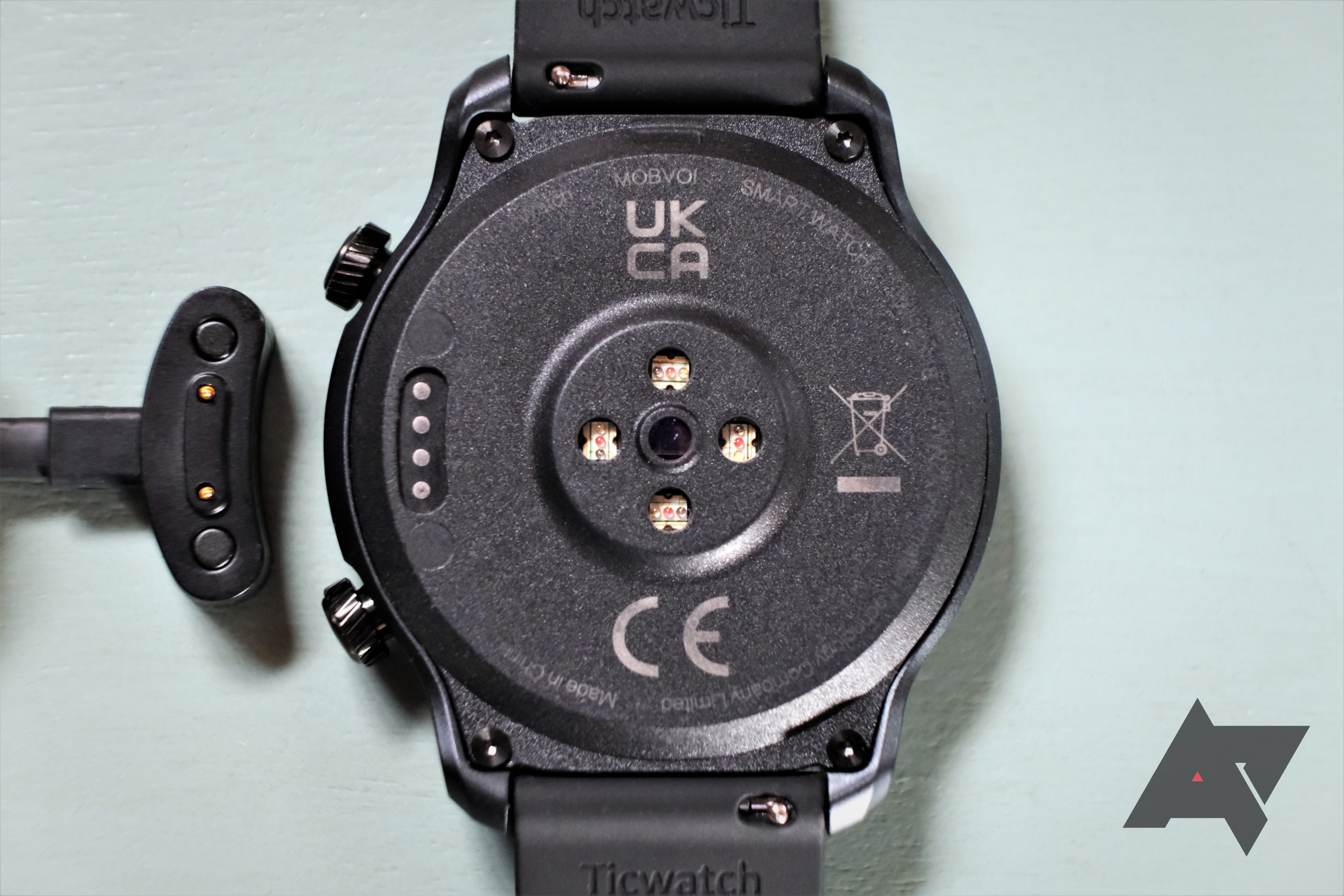 Mobvoi TicWatch Pro 3 Ultra GPS launched with a familiar design and new  advanced heart-monitoring features -  News