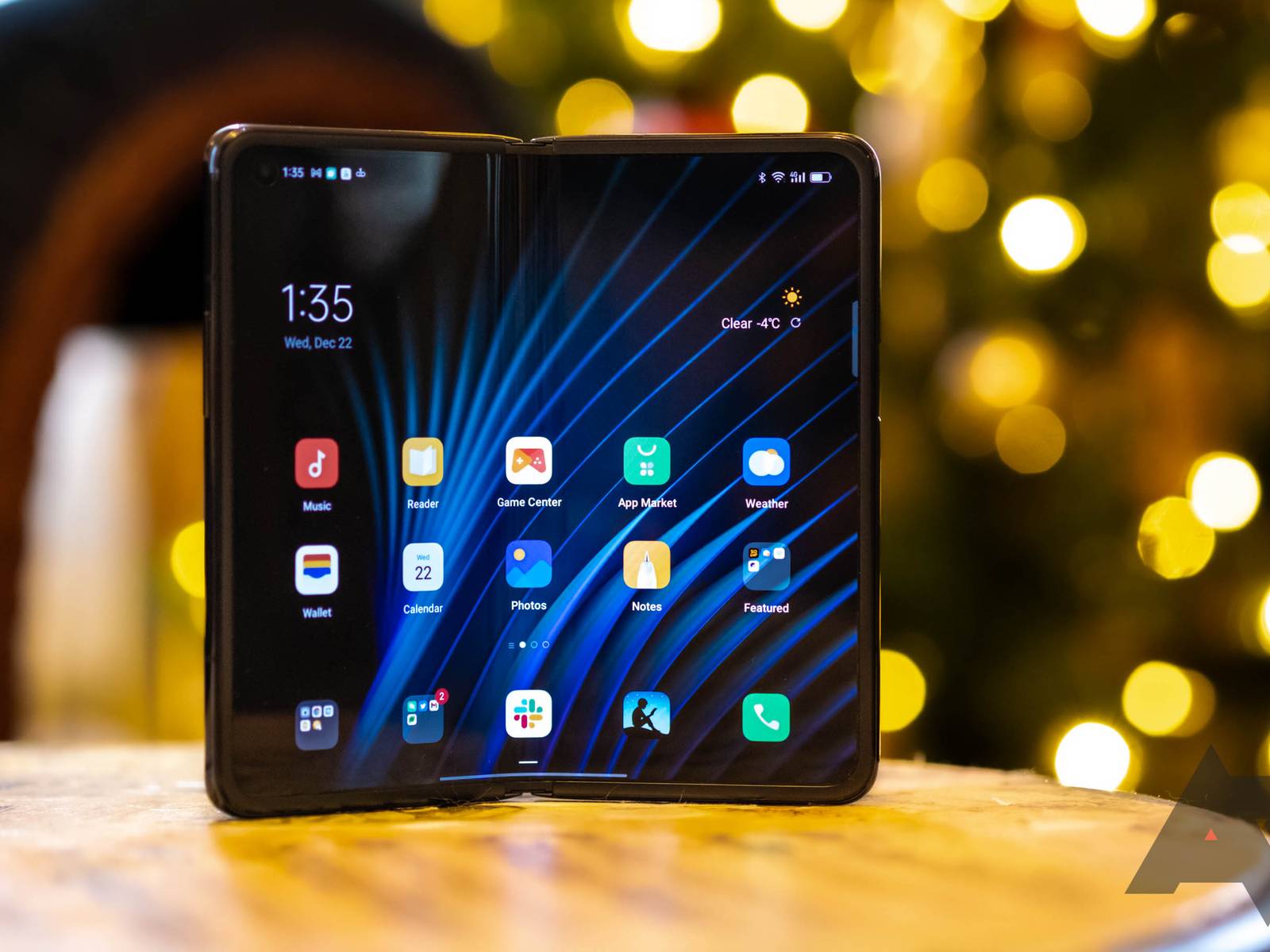 Oppo Find N hands-on: Samsung's head start means nothing