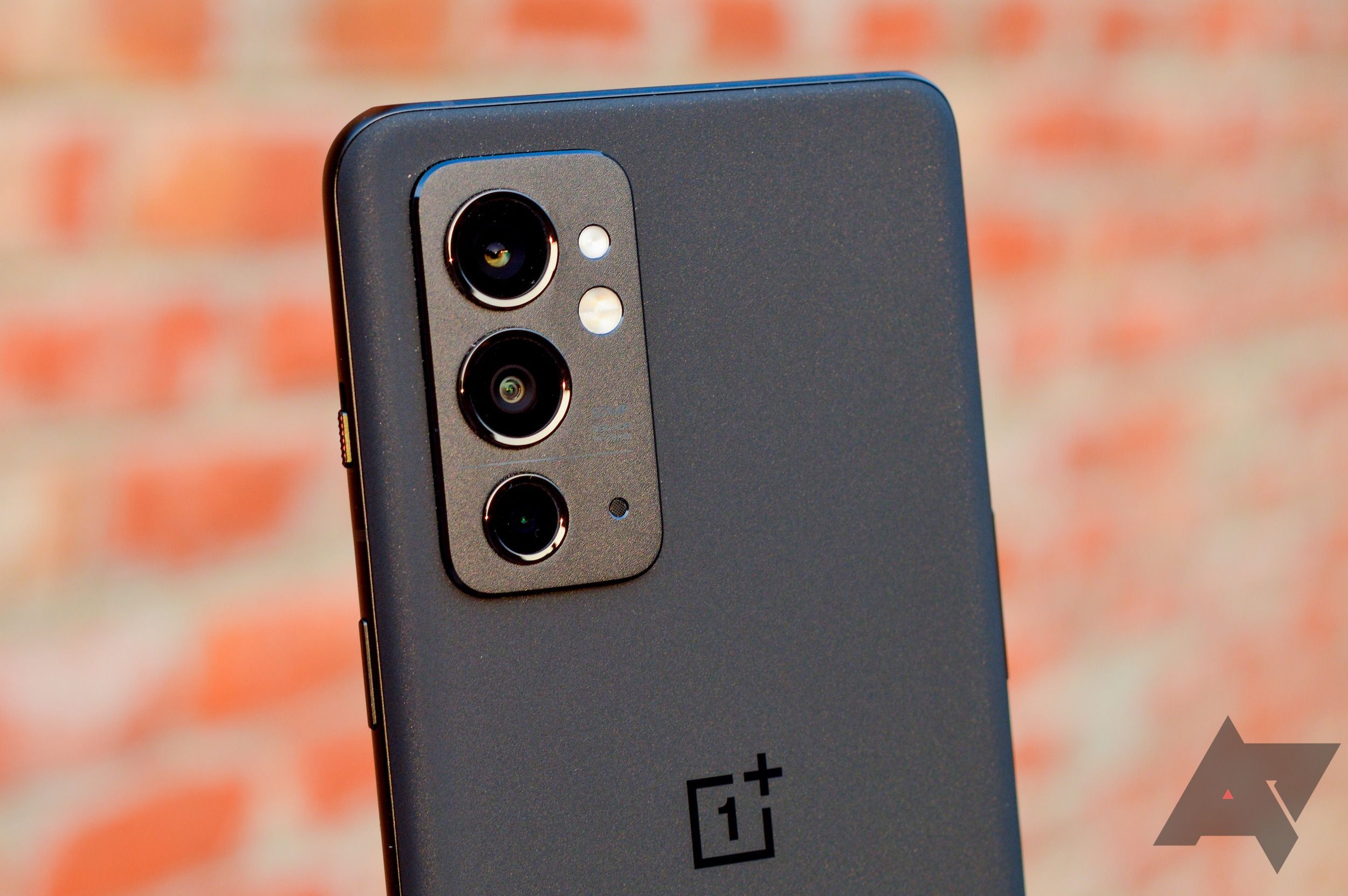 OnePlus 9RT review: Two steps forward, one step back