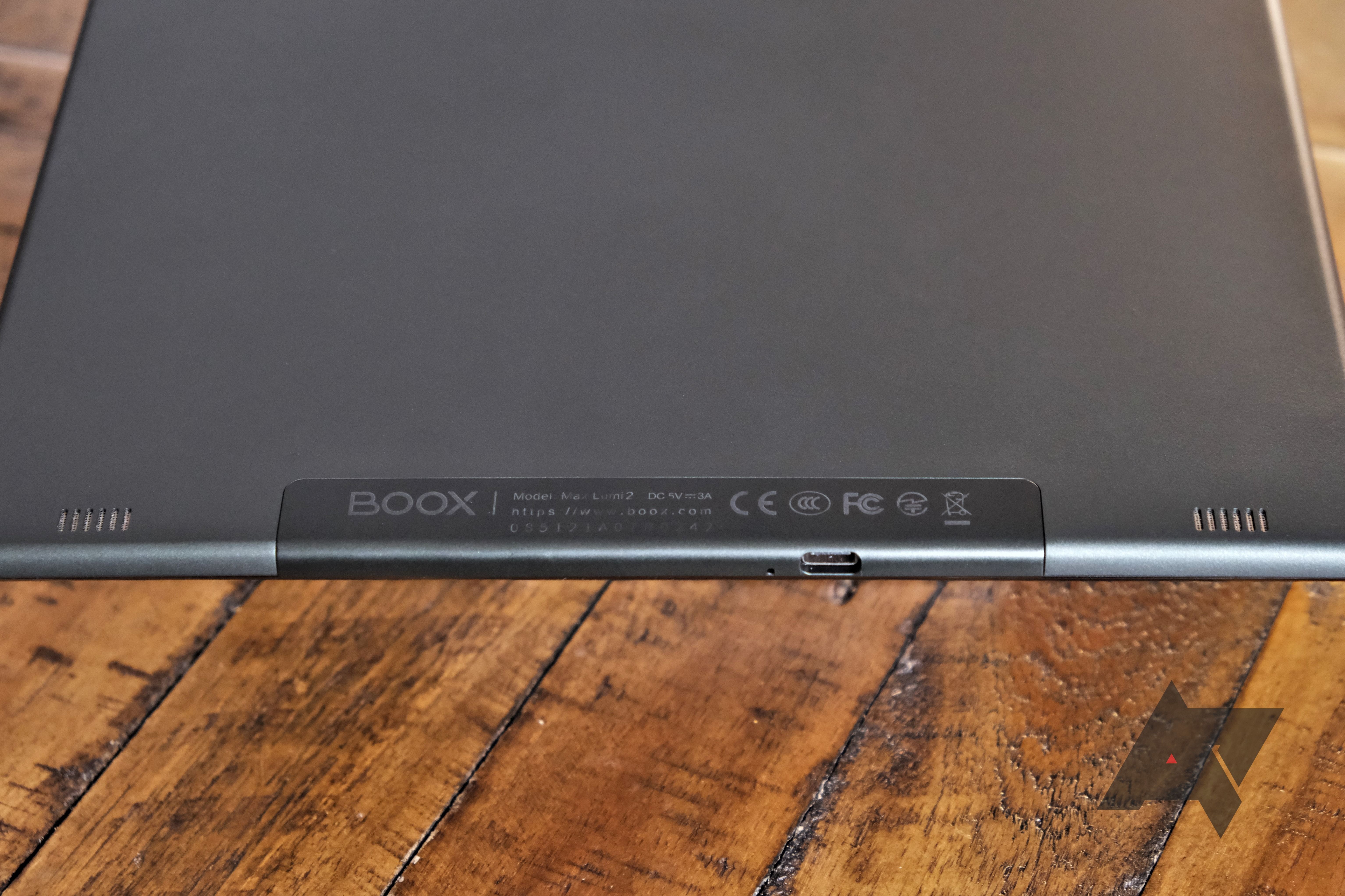 Onyx Boox Max Lumi 2 review: Livin' large