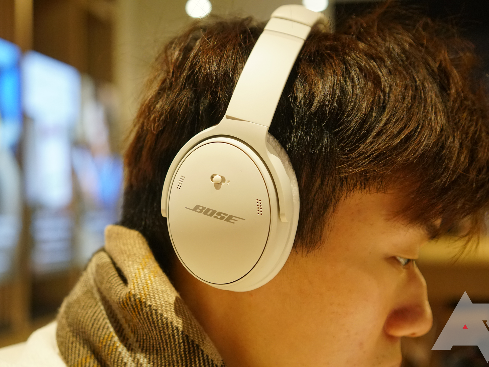 bose-quietcomfort-45-white-1.