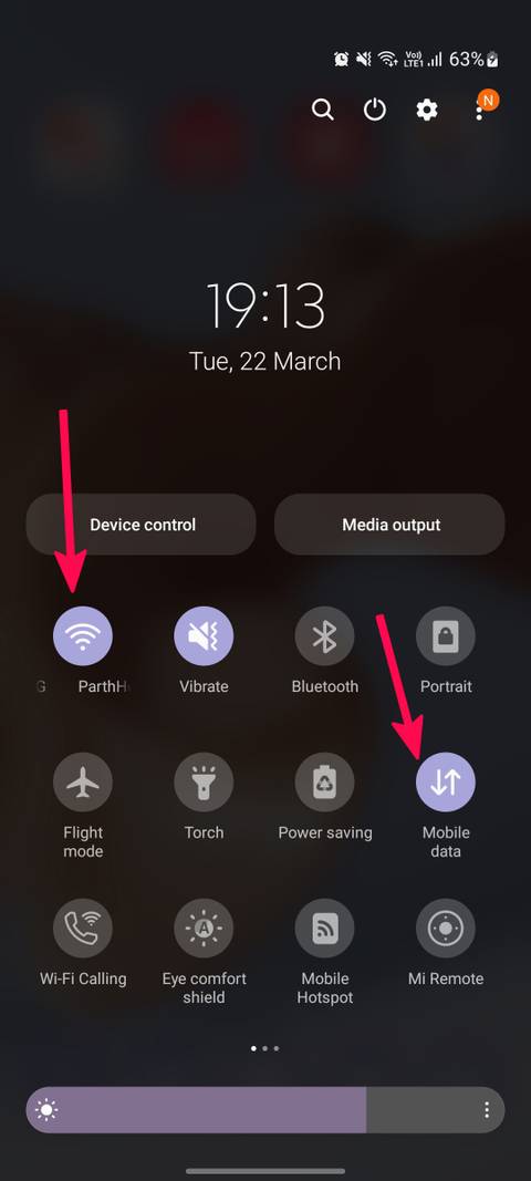 Screenshot highlighting Wi-Fi and mobile data options on Android