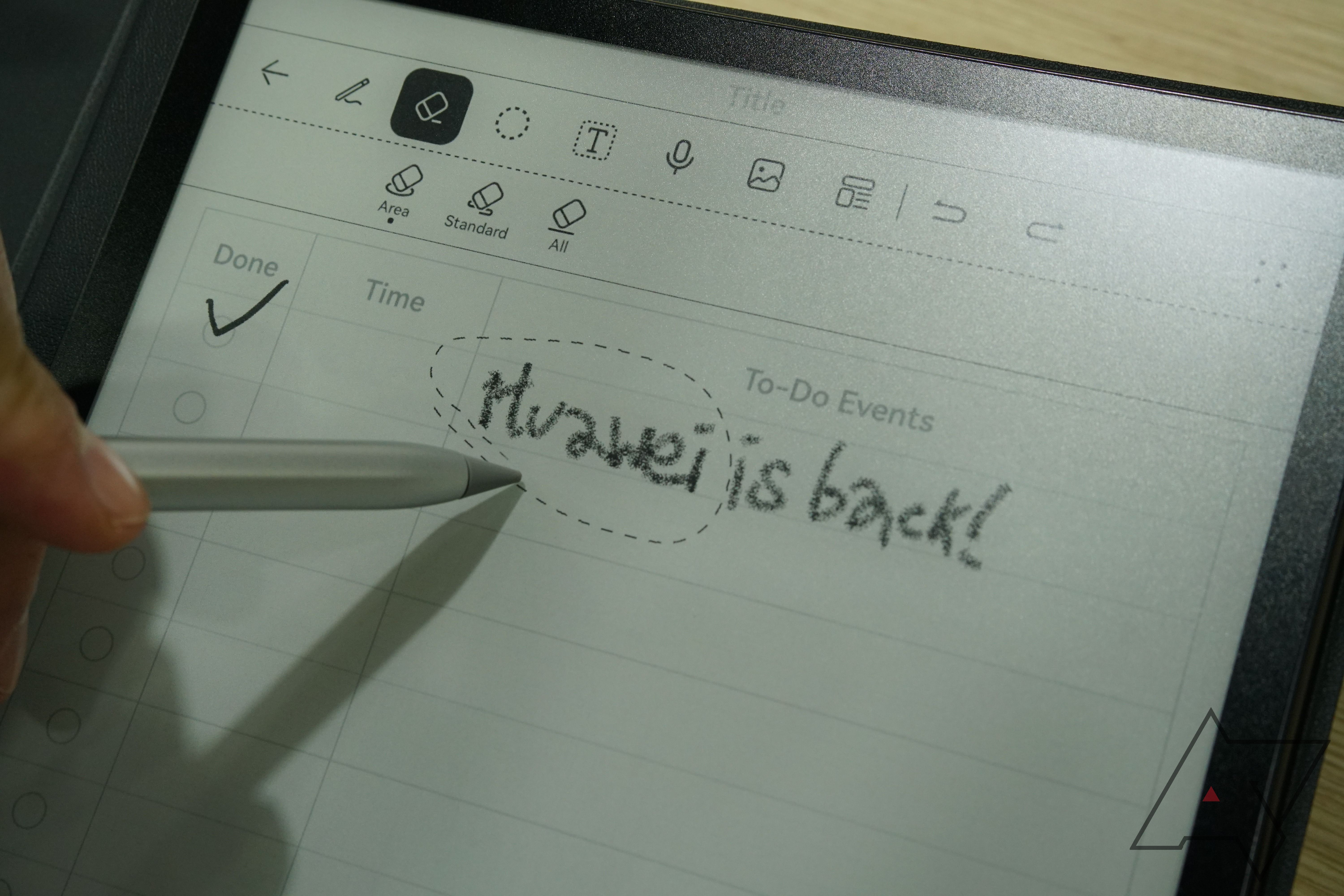 Huawei MatePad Paper takes on the Kindle Paperwhite for E Ink
